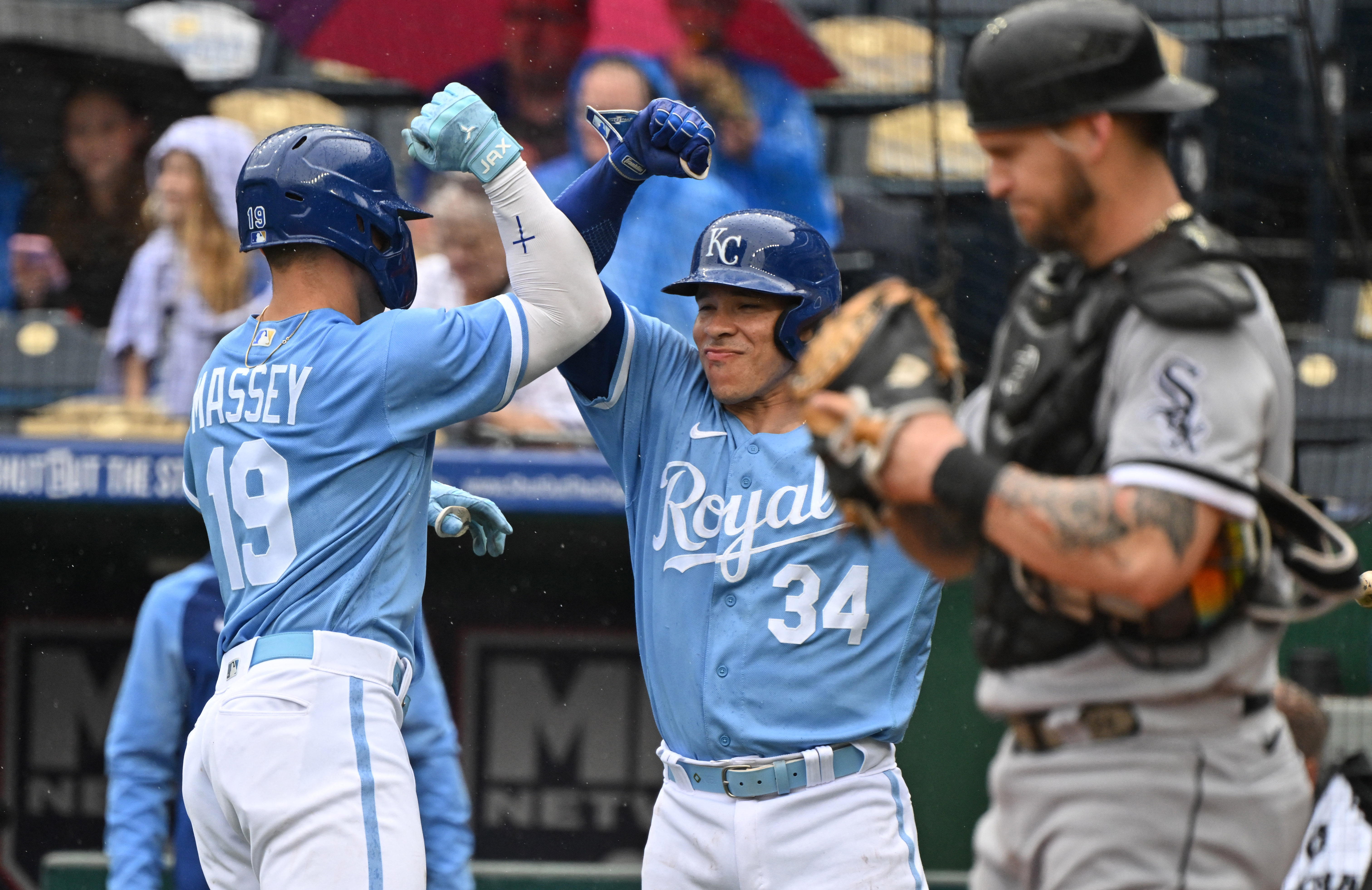 Royals earn rare walk-off victory over White Sox