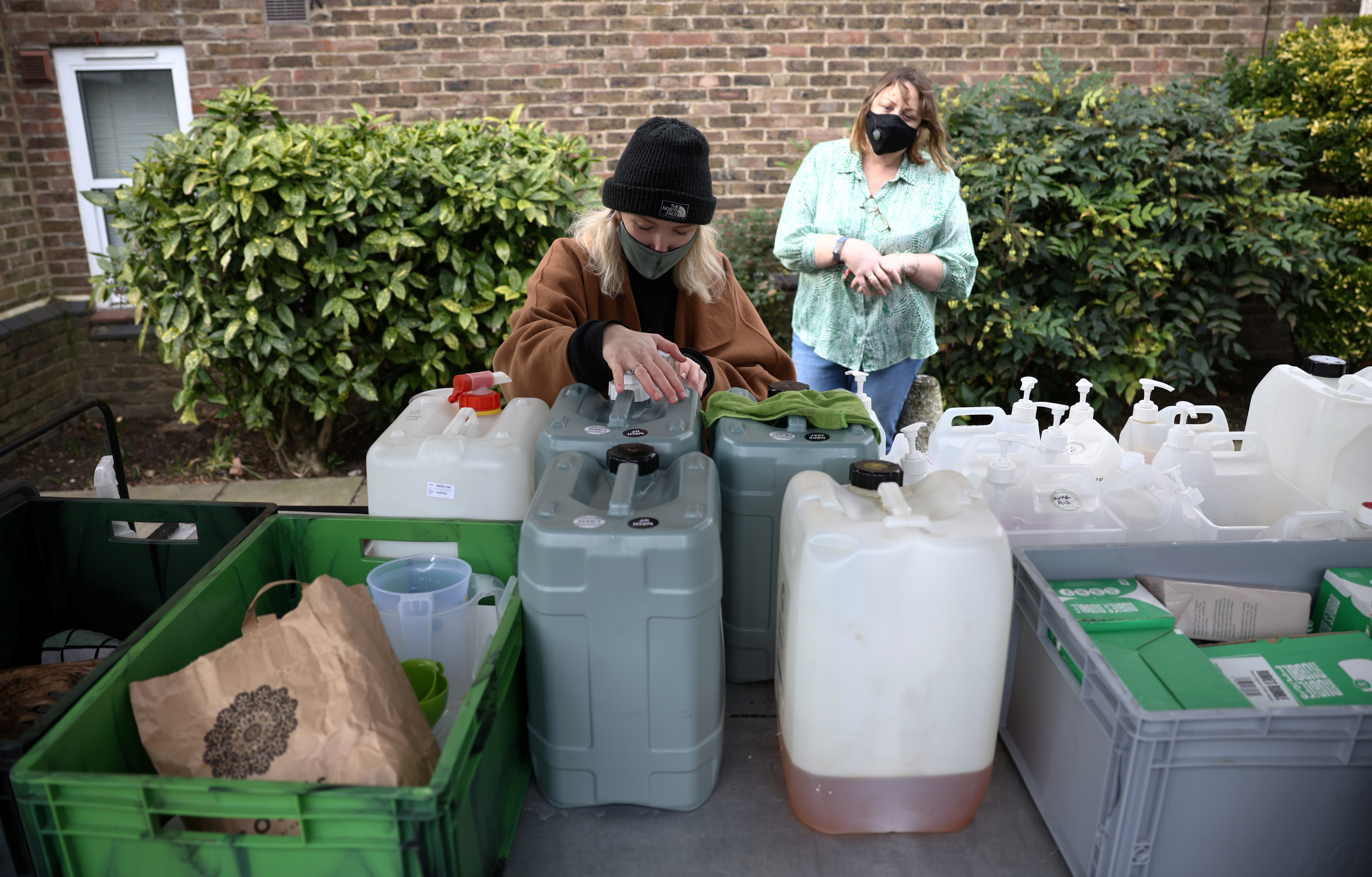 On A Retro Style Milk Truck London Entrepreneur Chases A Zero Waste Future Reuters