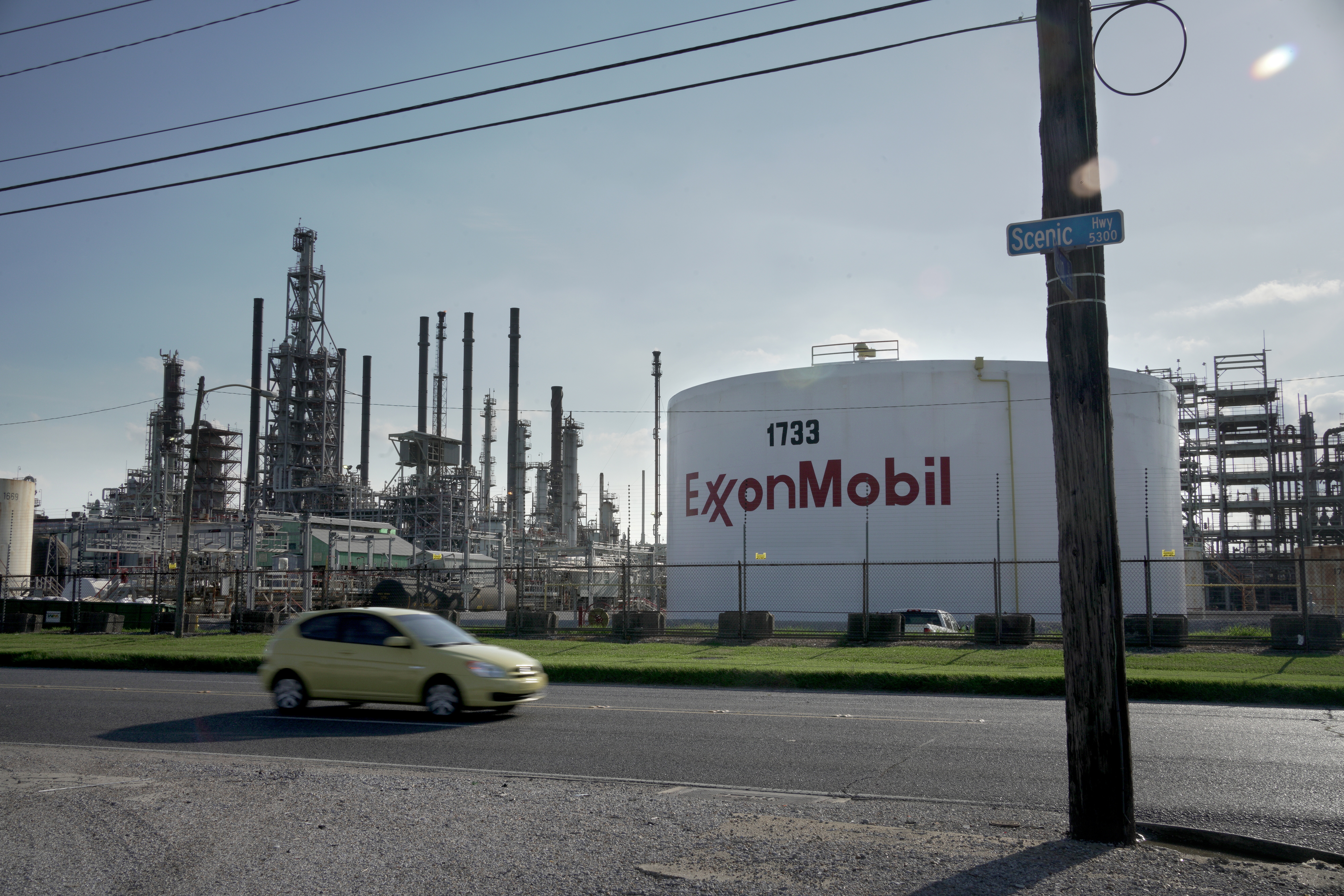 A view of the ExxonMobil Baton Rouge Refinery in Baton Rouge, Louisiana, U.S., May 15, 2021. Picture taken May 15, 2021.  REUTERS/Kathleen Flynn