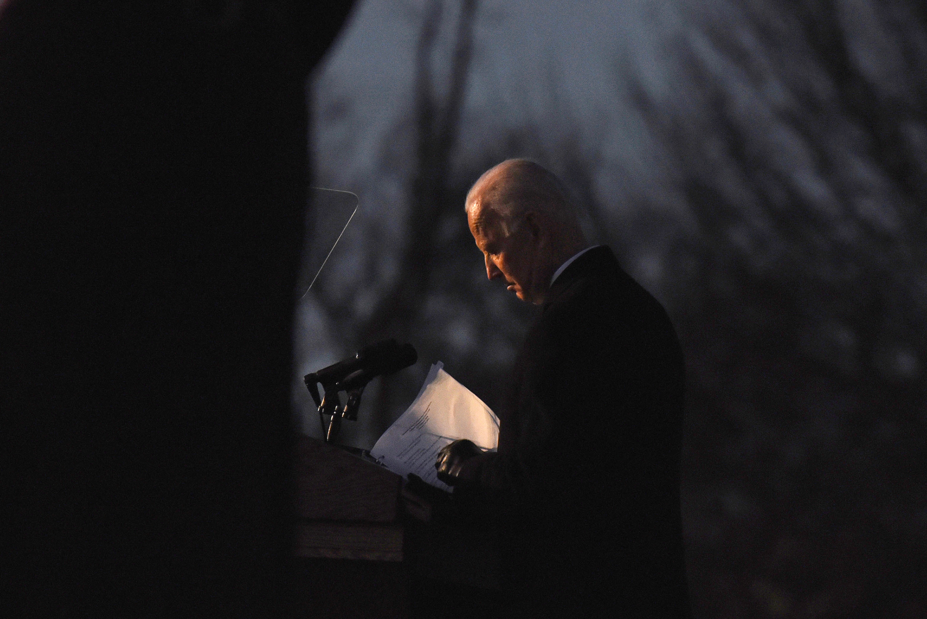 Joe Biden hosts a memorial to honor those who died from COVID-19