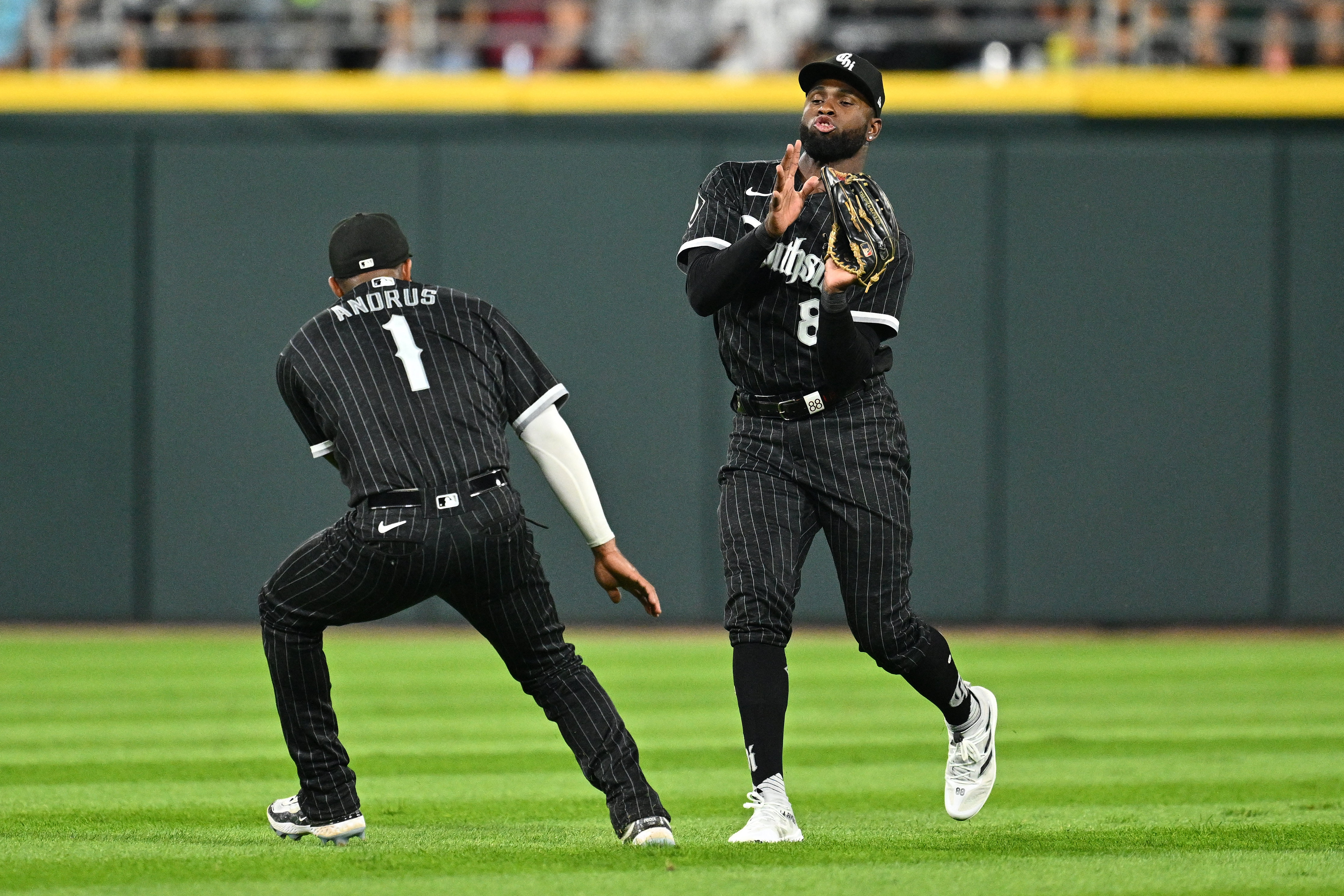 White Sox' losing streak hits nine as Pedro Grifol's ejection
