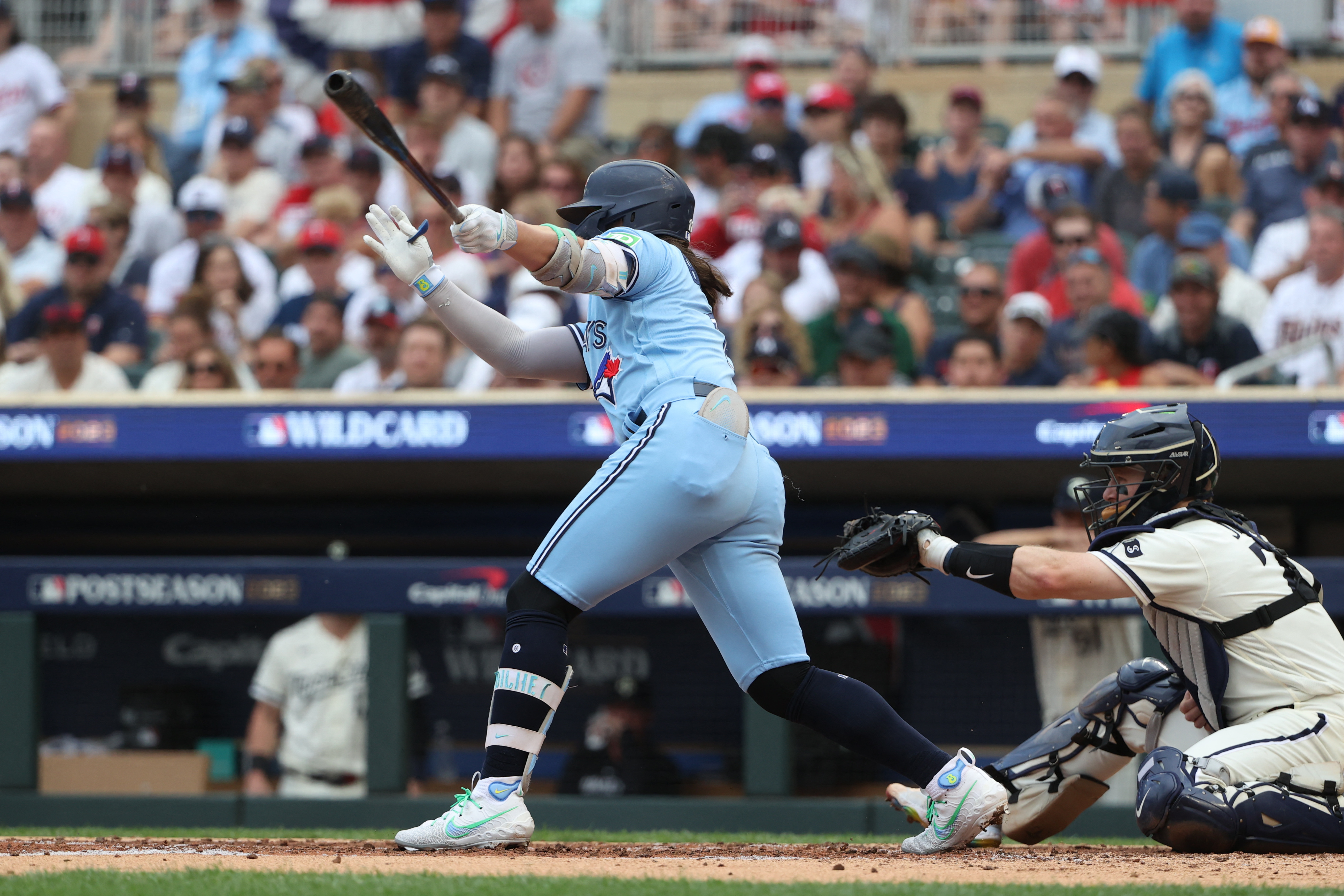 Big Dumper blasts 2 Run Homer vs Blue Jays (2022 WC Series Game 1