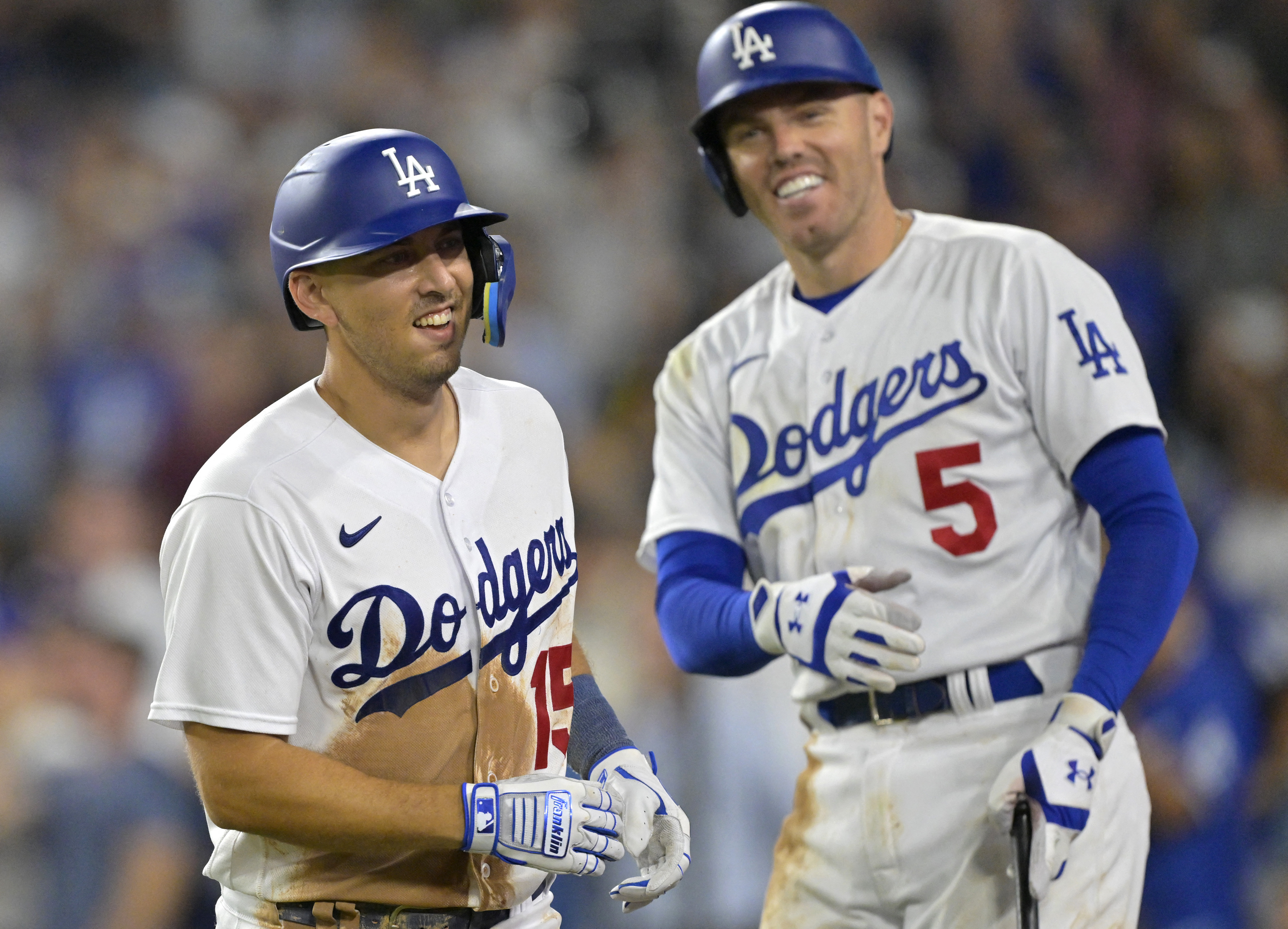 Austin Barnes' first homer of the season lifts Dodgers to sweep of