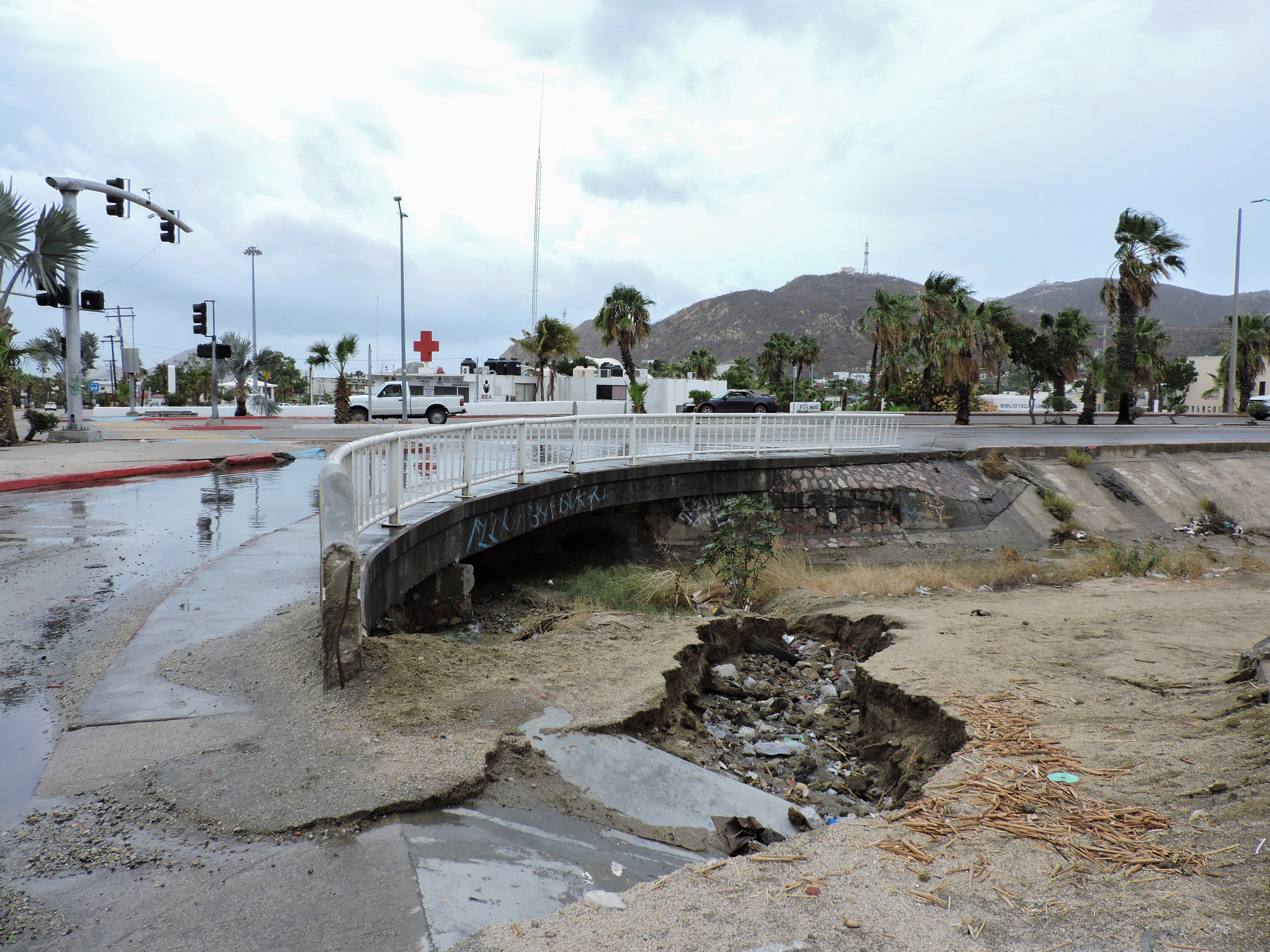 Hurricane Hilary barrels toward California