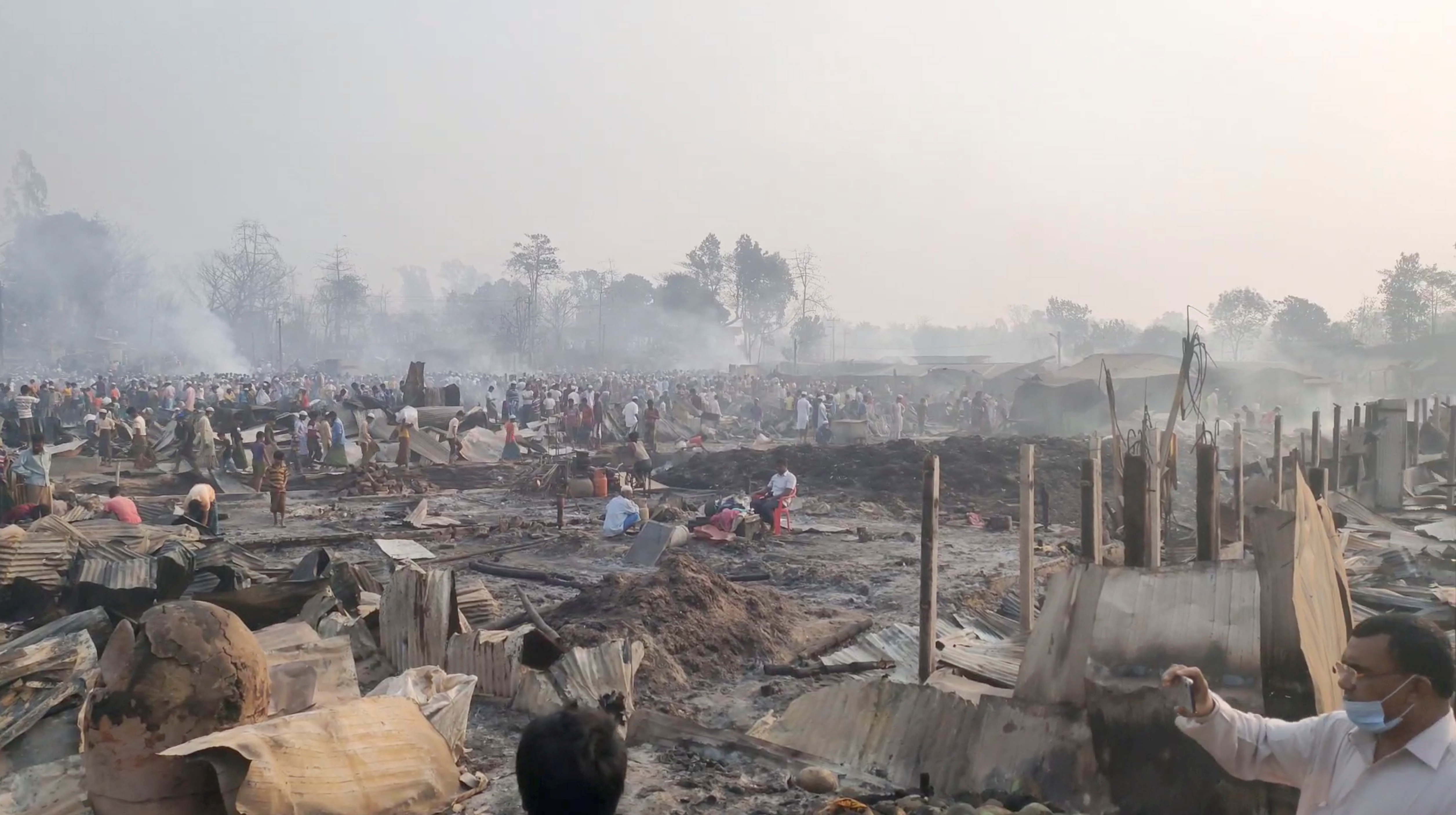 Aid Workers Struggle To Reunite Rohingya Children Separated By Deadly ...