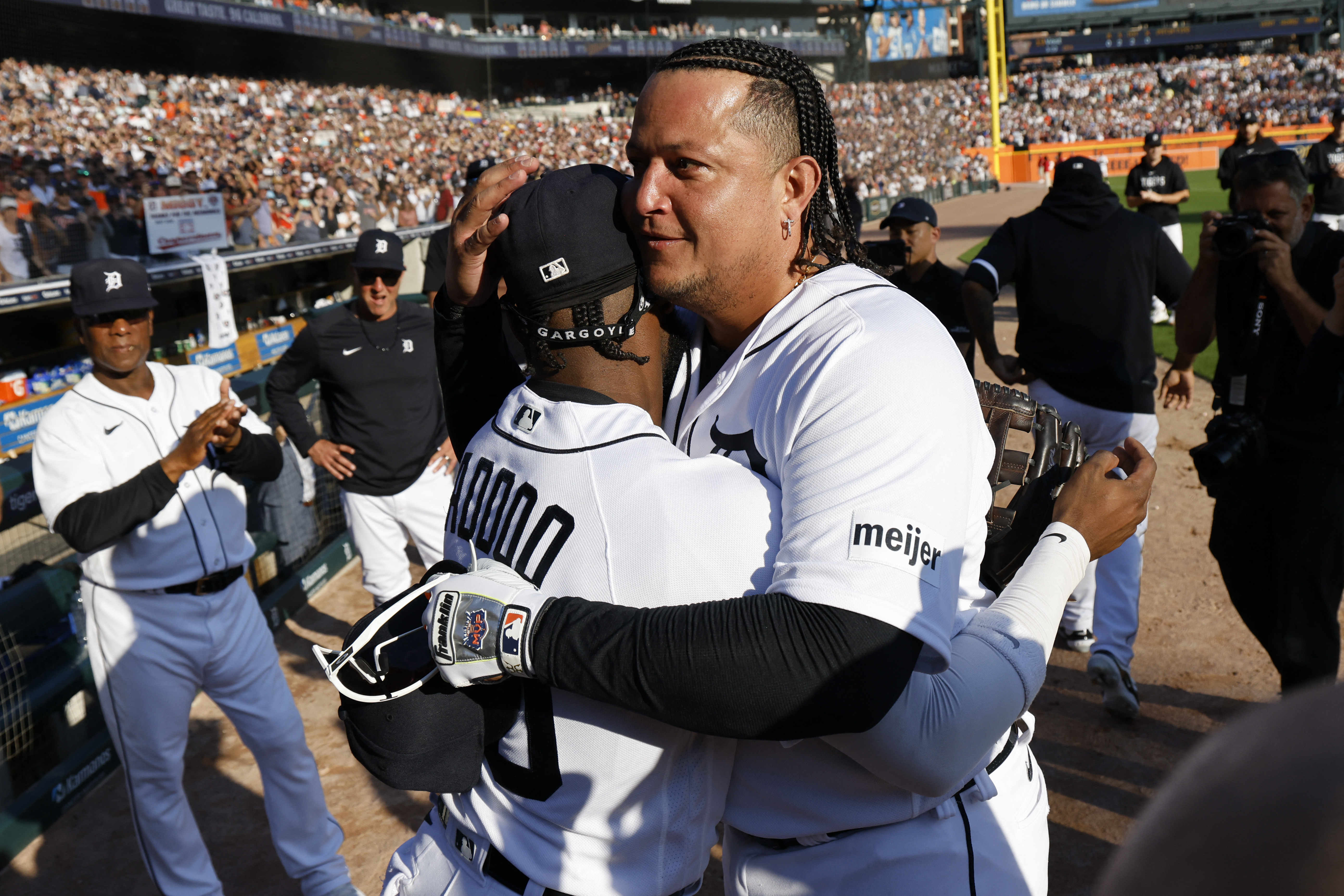 Tigers top Guardians in Miguel Cabrera's final game - Field Level Media -  Professional sports content solutions