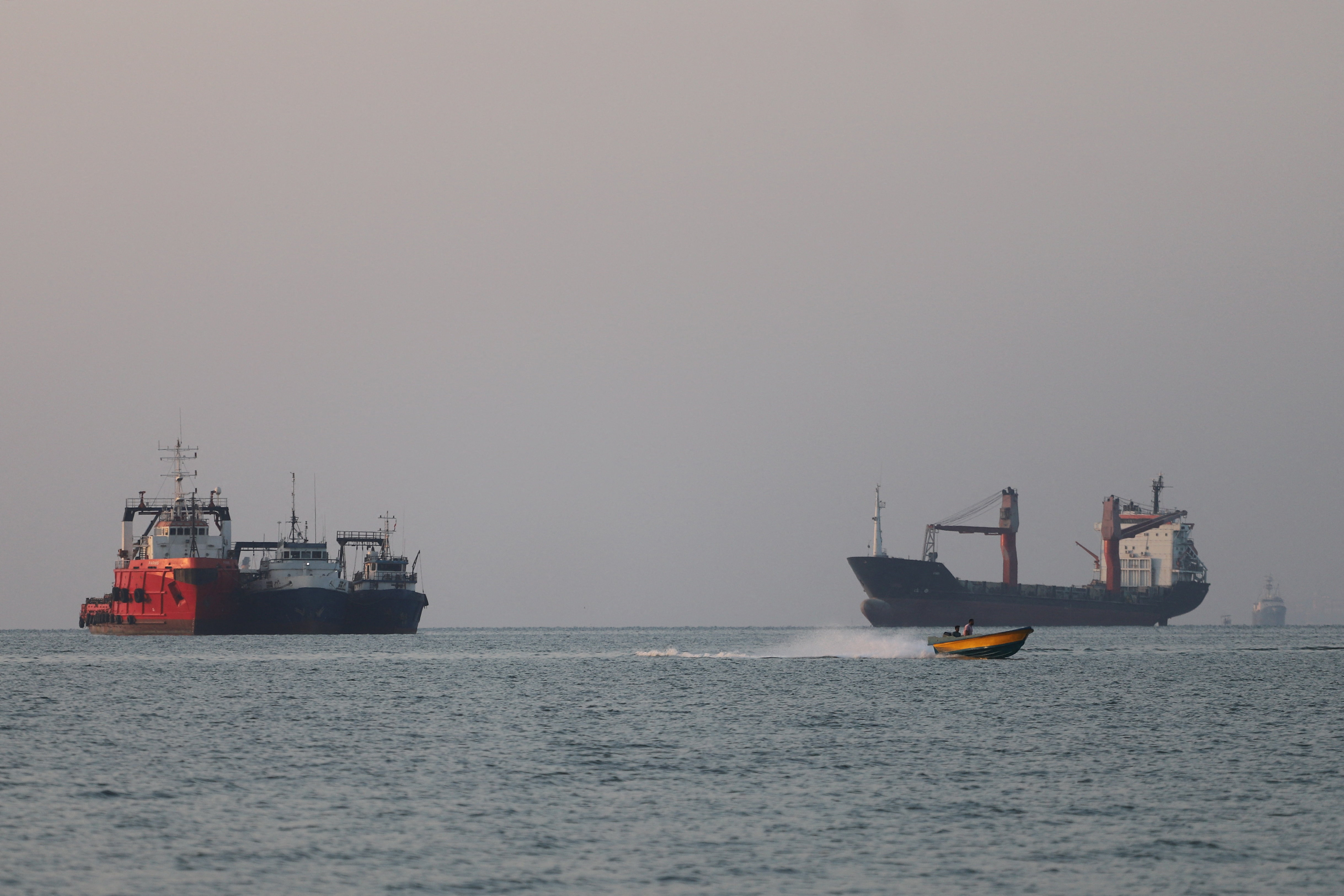 イラン革命防衛隊、「抵抗勢力」の海域構築へ 紅海からペルシャ湾まで 