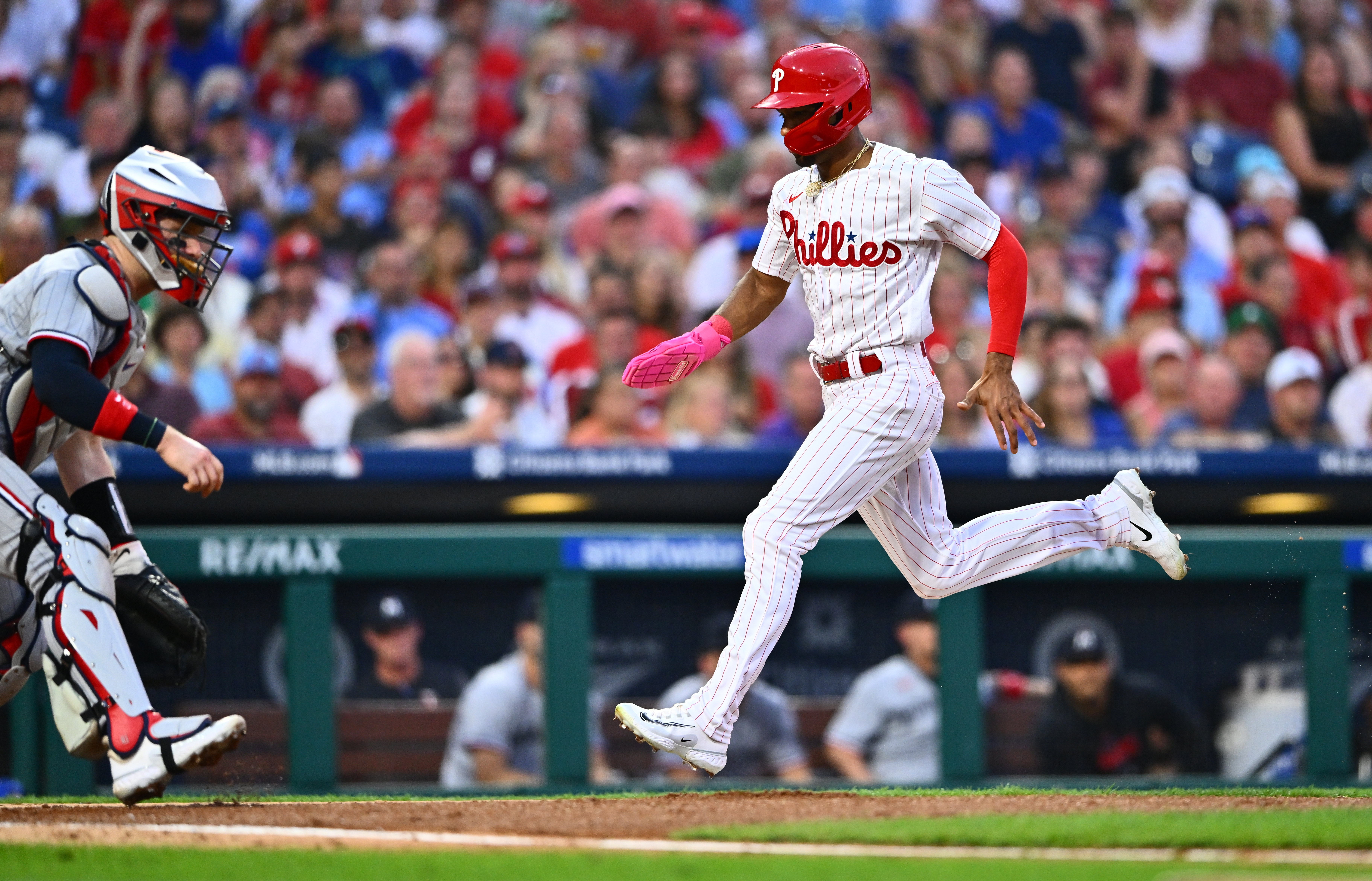 Phillies drop two in a row to the Twins.