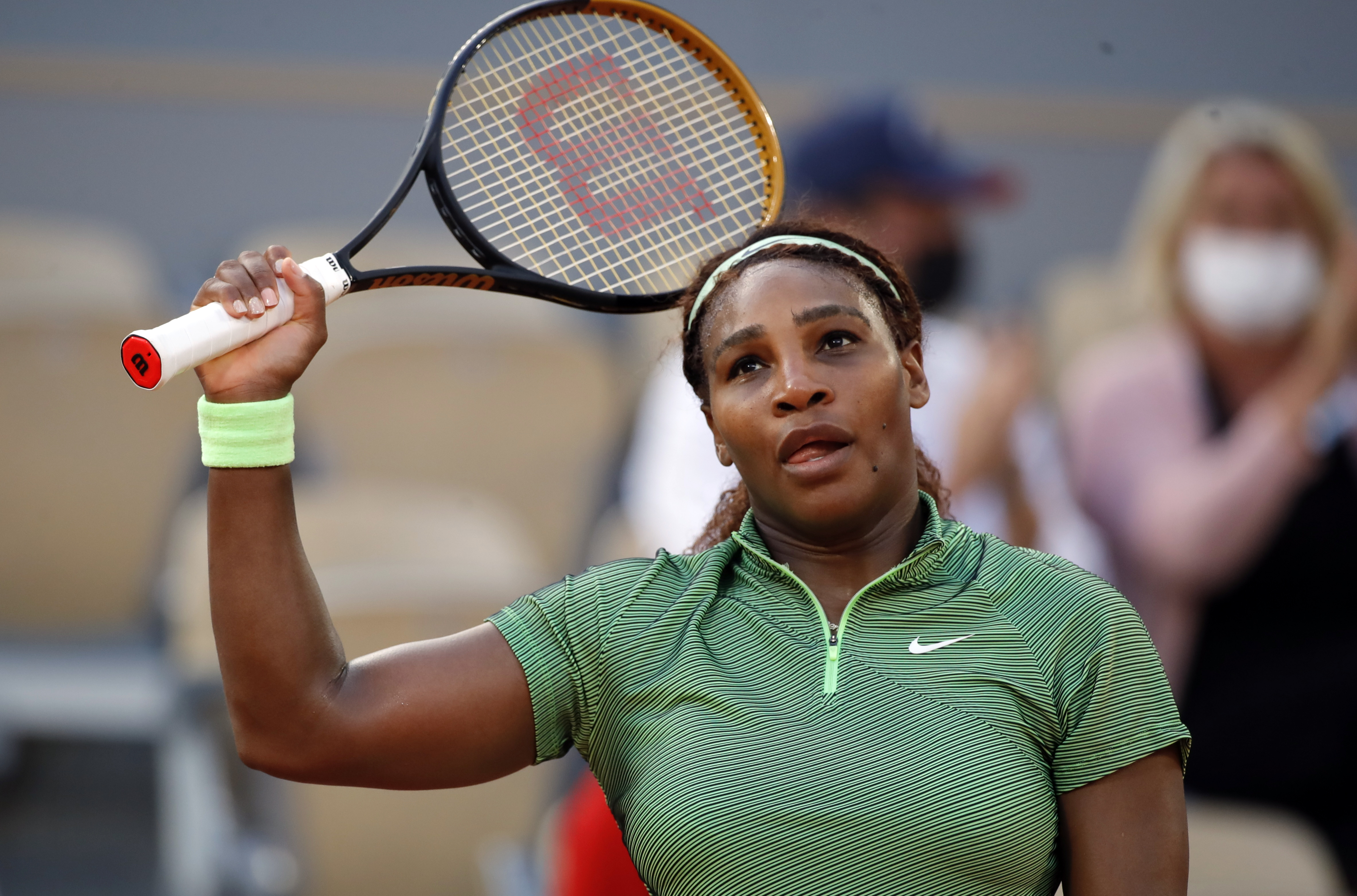 Serena through to French Open third round after second-set blip | Reuters