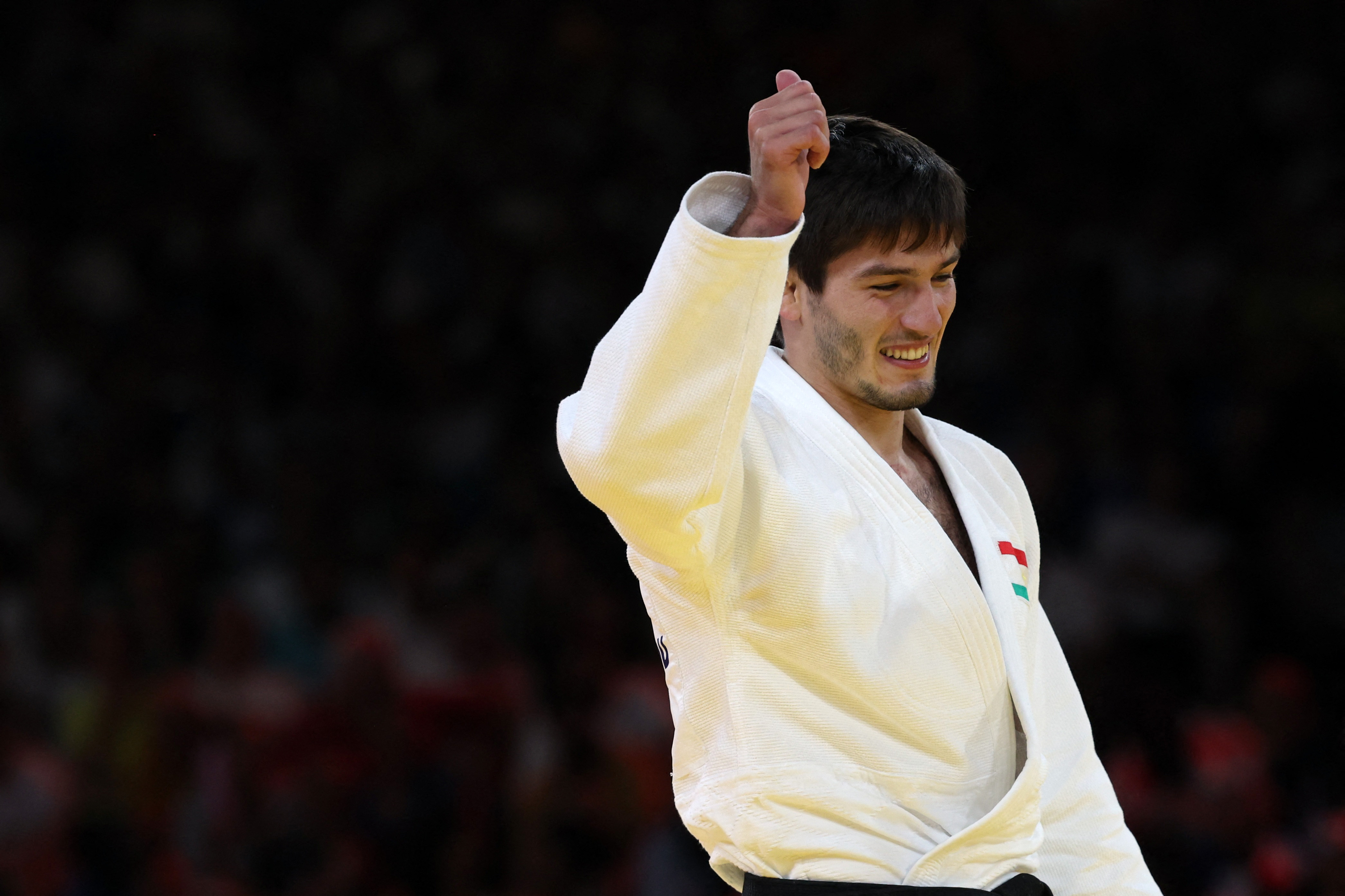 Judo-Japan's Nagase retains title, Leski wins gold for