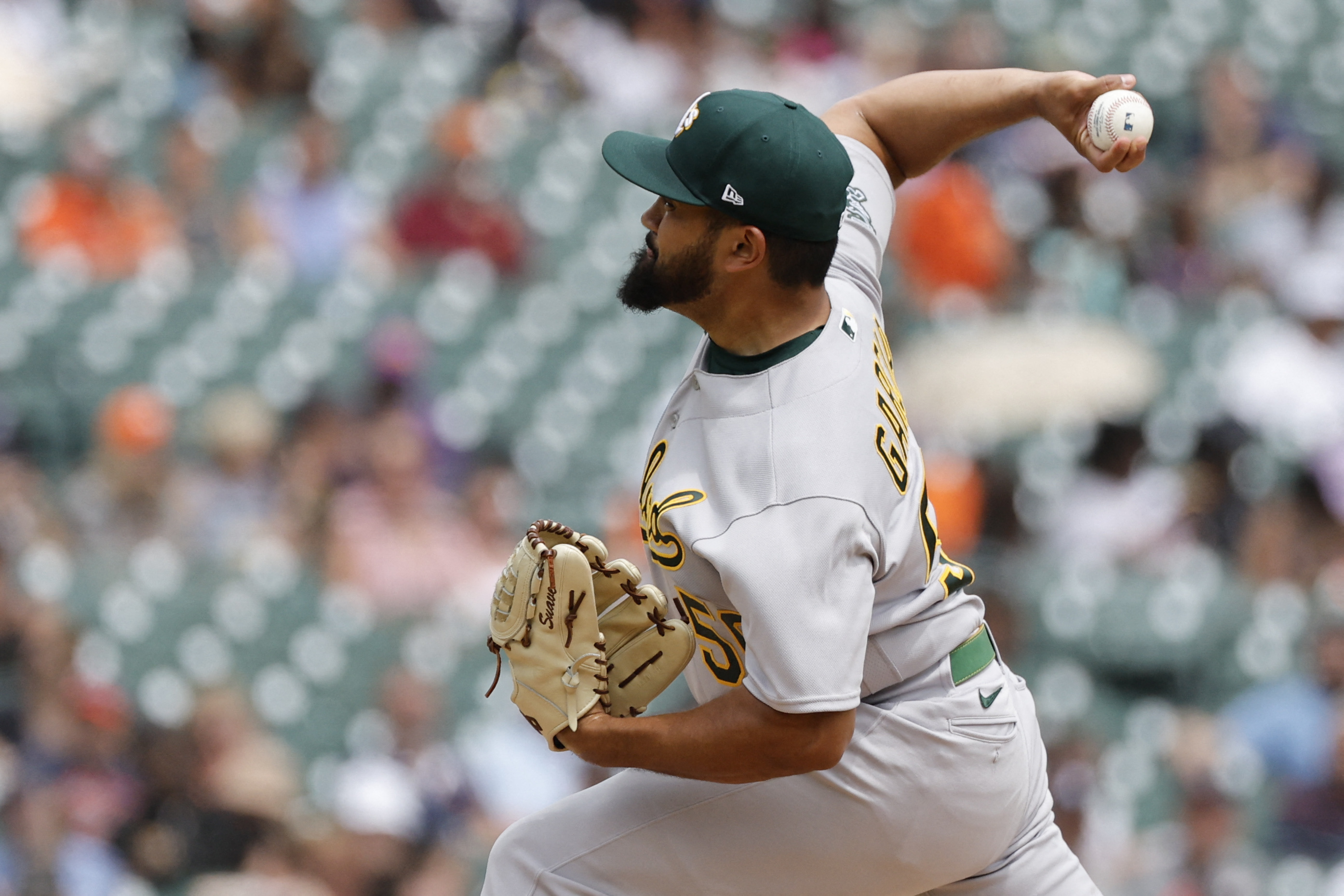 Javier Baez leads hit parade as Tigers pound A's