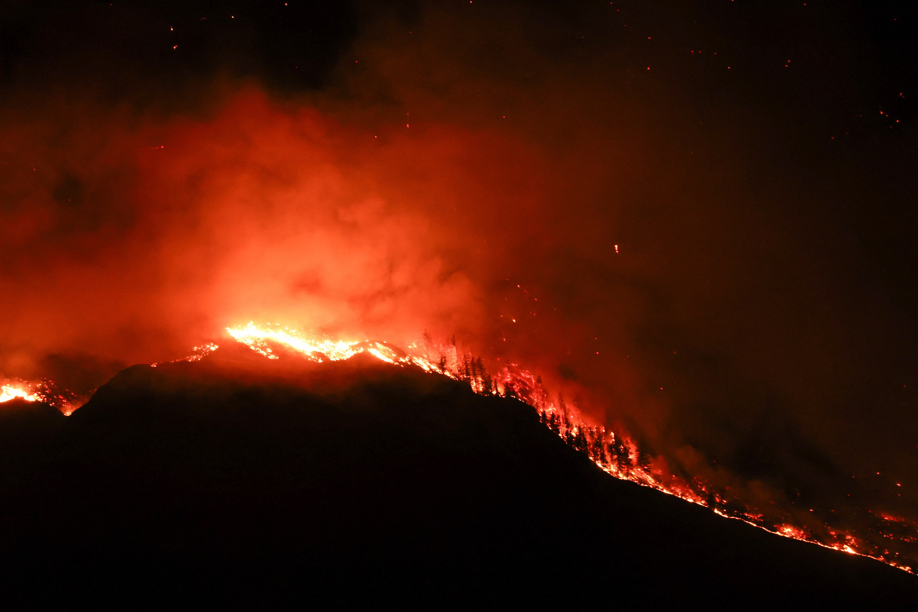 Evacuation order issued for western Canadian town as wildfire crosses ...