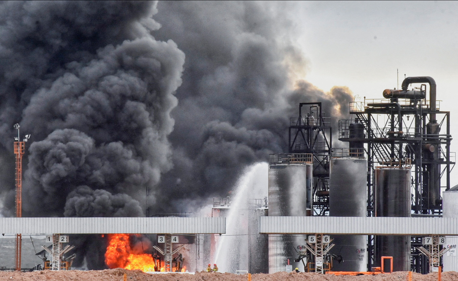Refinery explosion in western Argentina