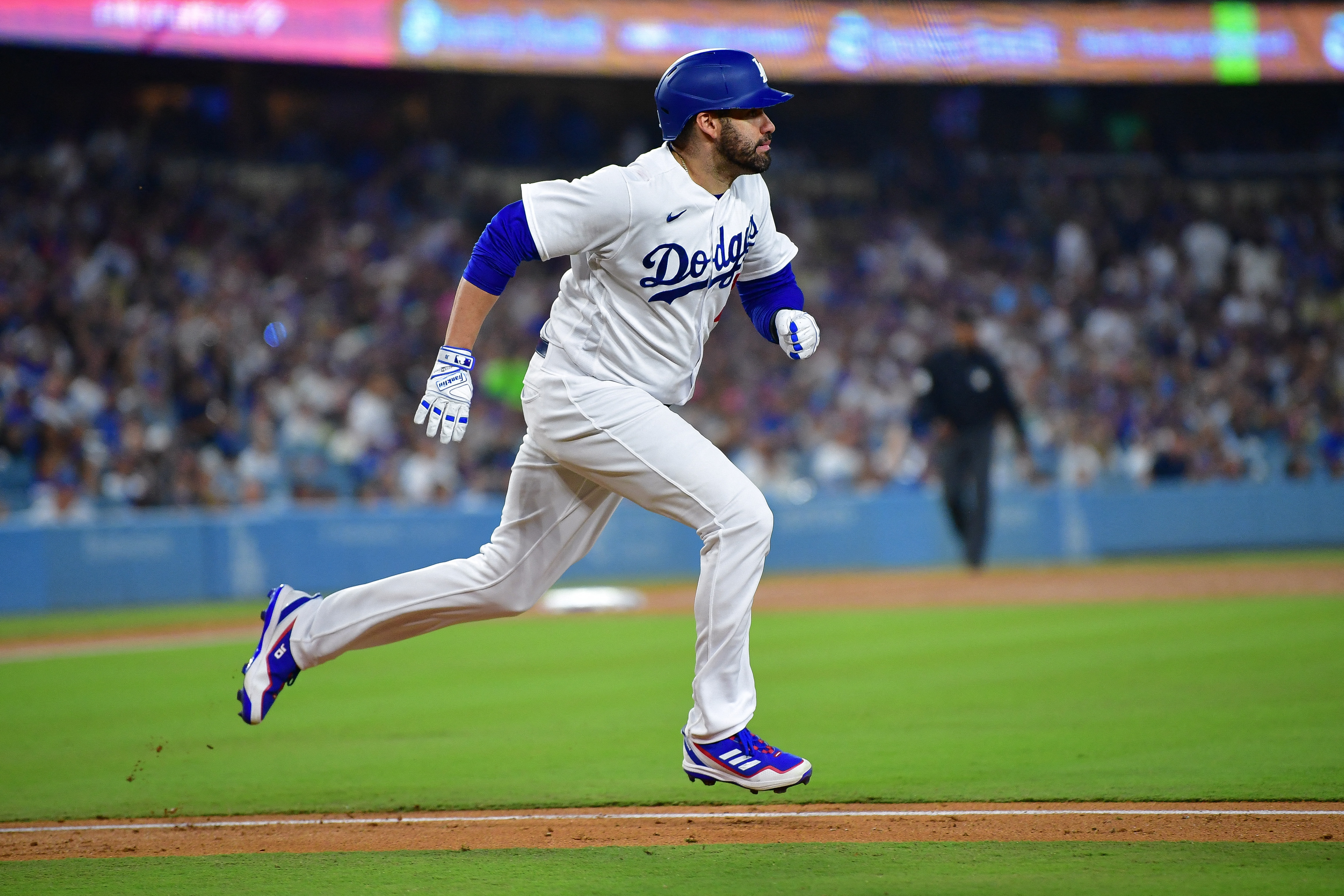 Clayton Kershaw, Los Angeles Dodgers clinch NL West, blank Giants