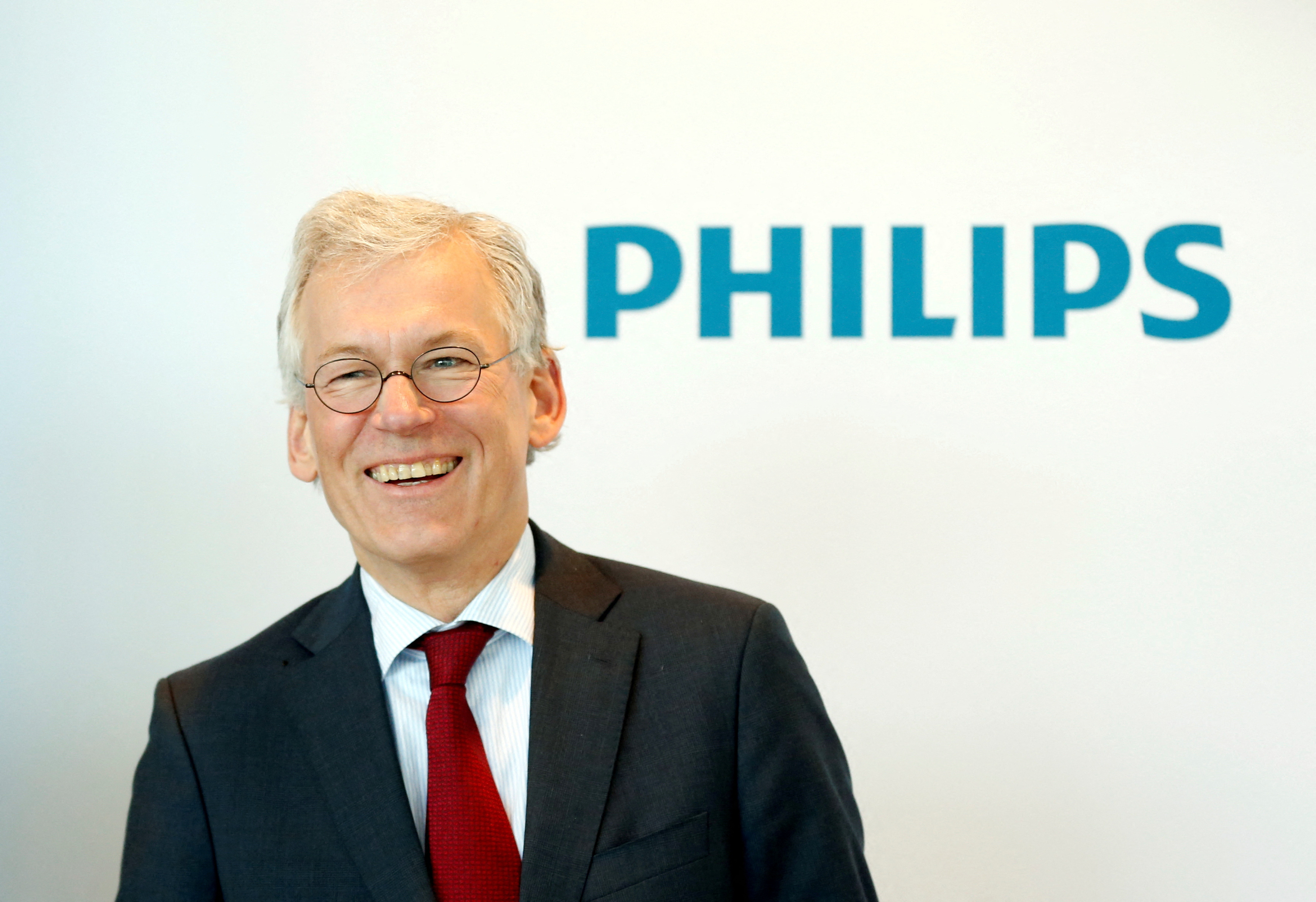 L'entreprise néerlandaise de technologies de la santé Philips présente les résultats financiers de l'entreprise pour le quatrième trimestre à Amsterdam