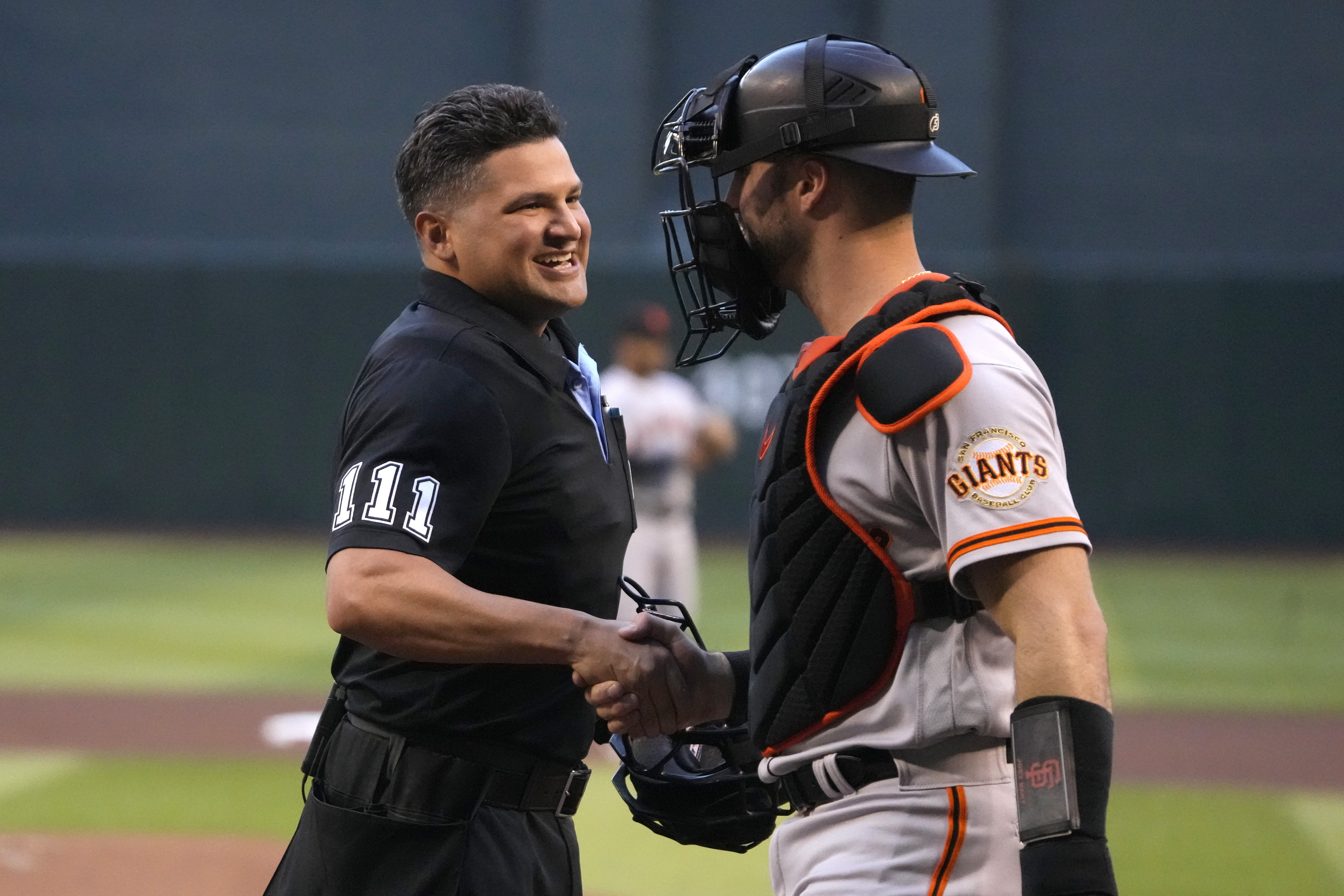 Casey Schmitt extends hot start as Giants beat D-backs