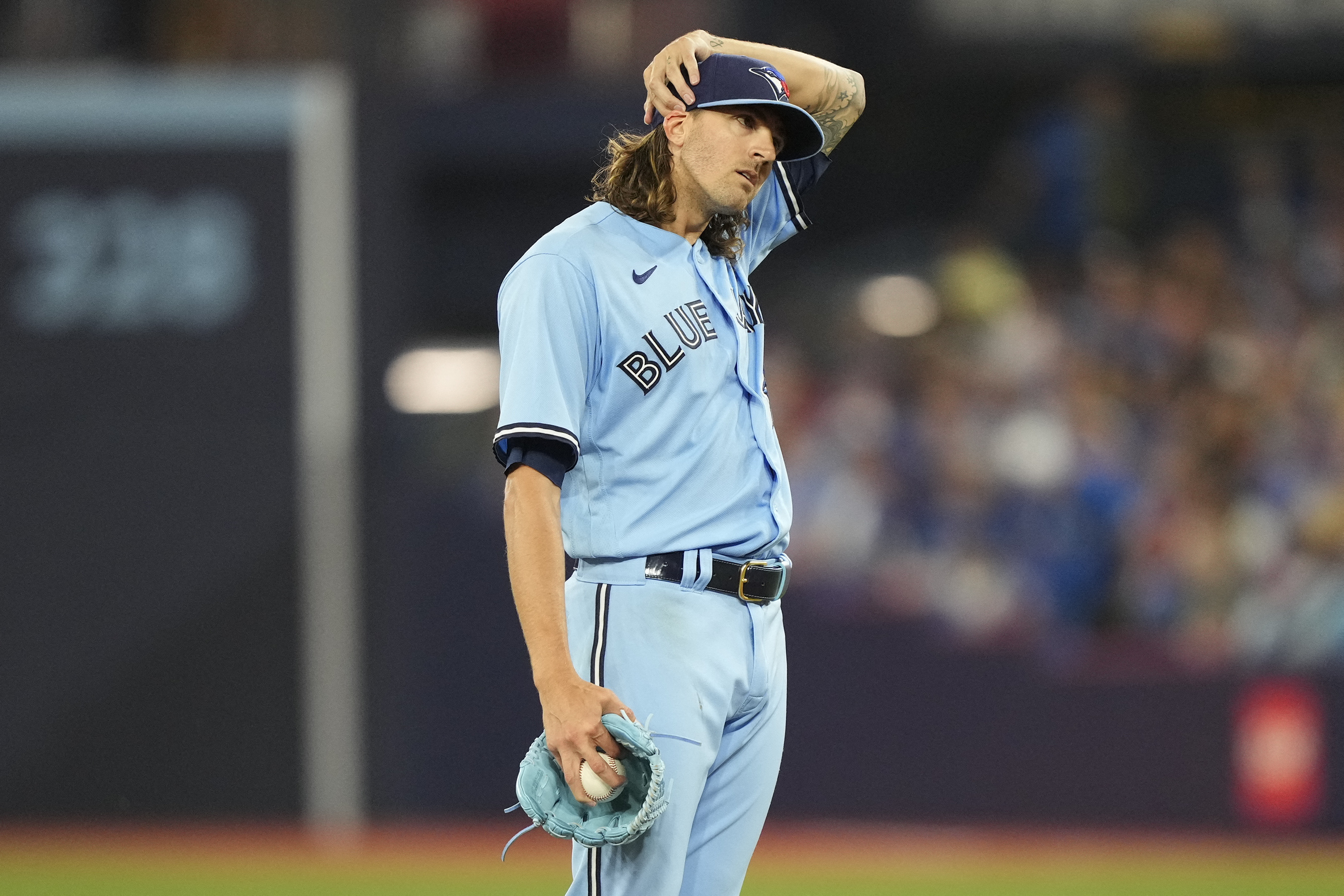 Blue Jays prepare to face Bryce Harper