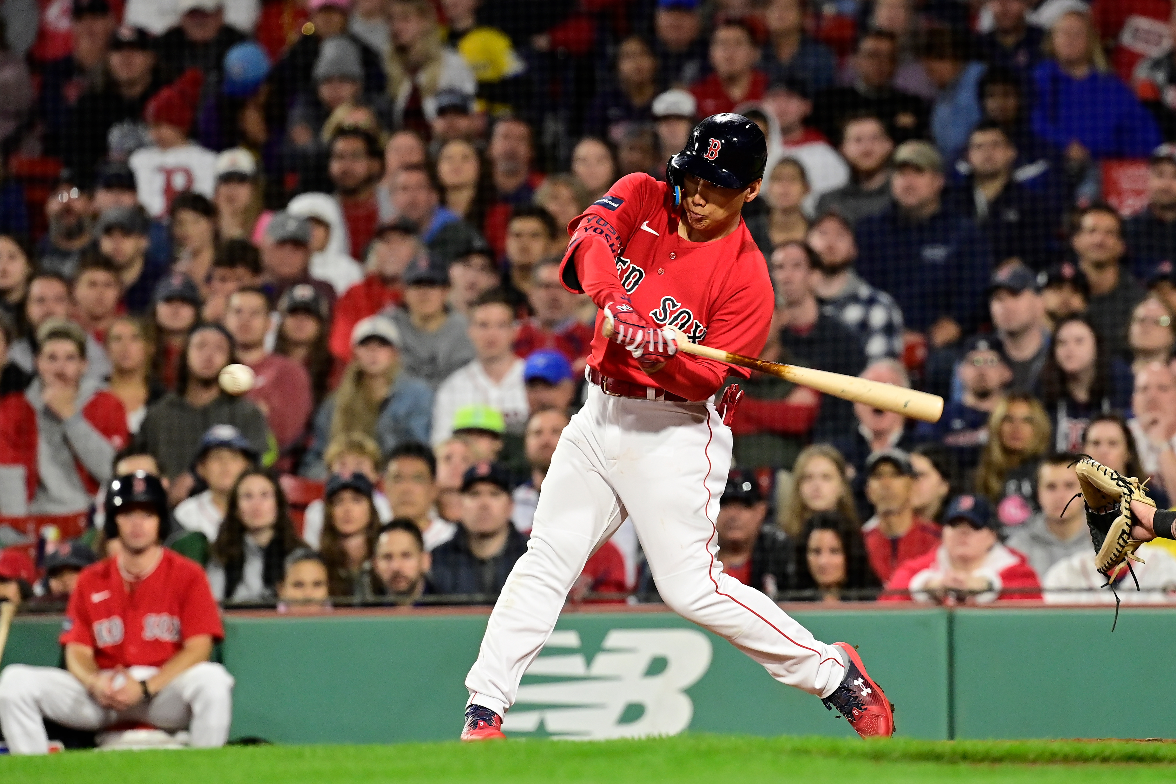 Red Sox edge White Sox to end 2-game skid