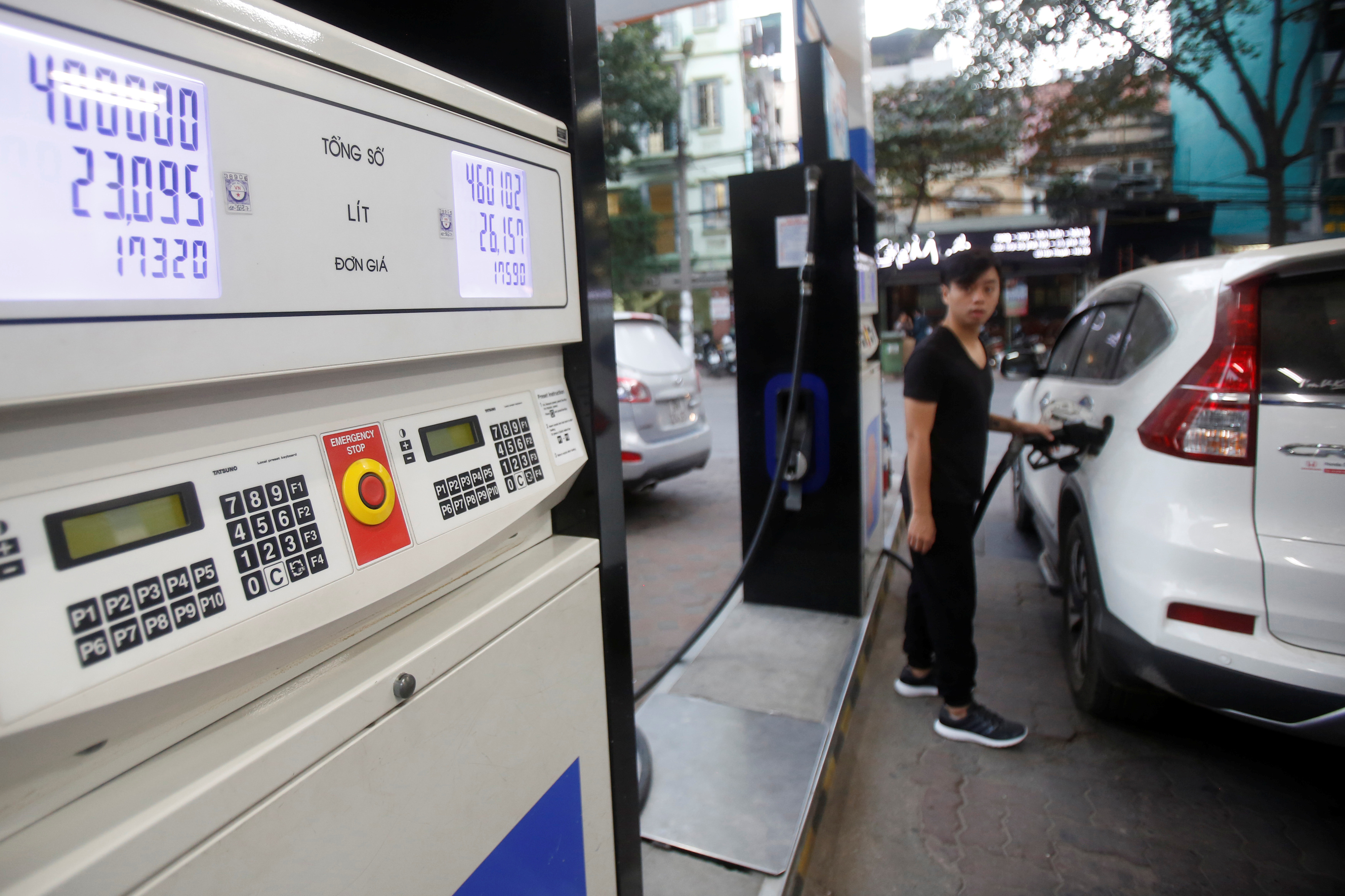 Vietnam gas station closures raise concerns of fuel supply crunch | Reuters