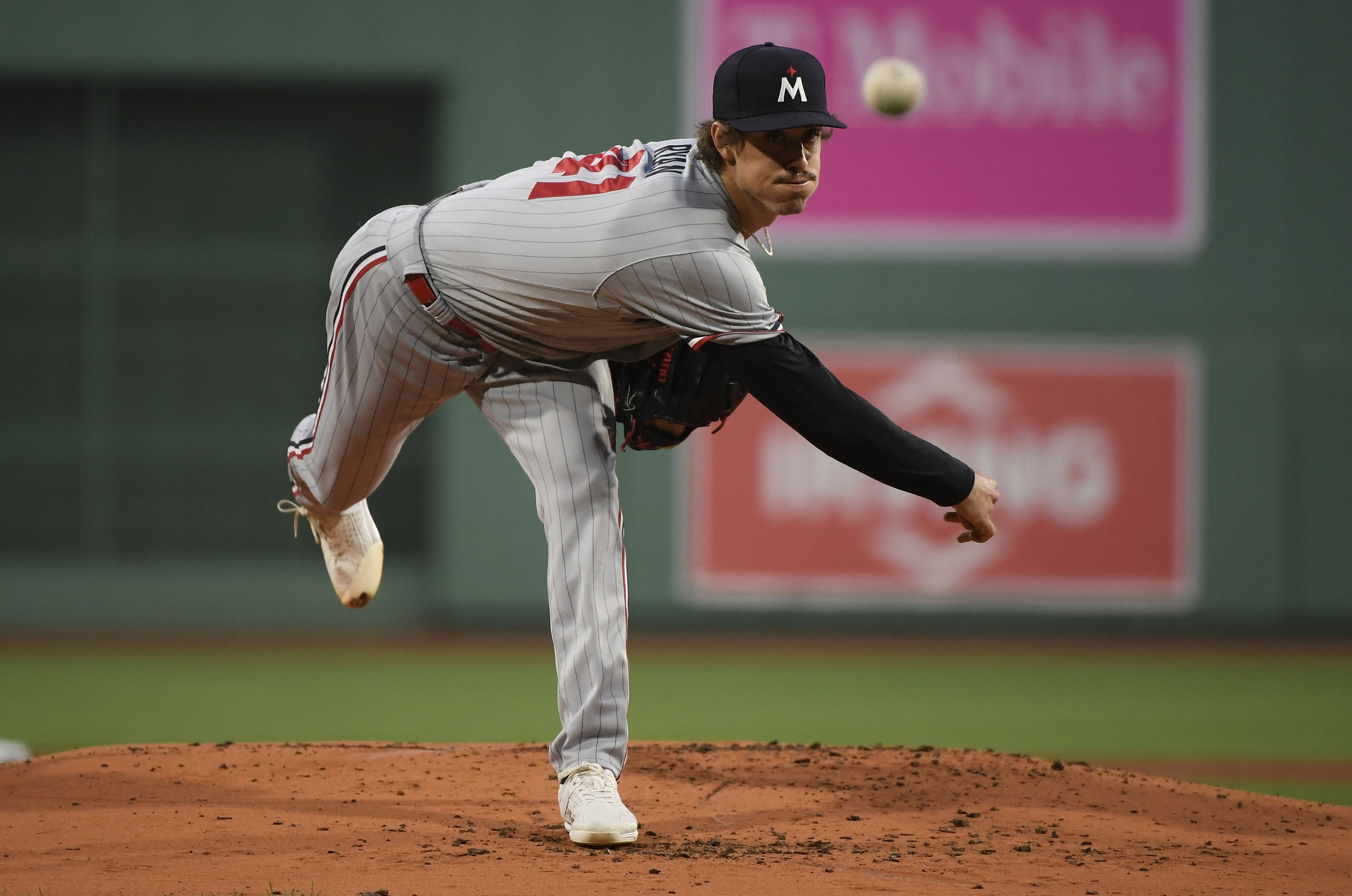 Fresh off IL, Joey Gallo leads Twins' triumph over Red Sox