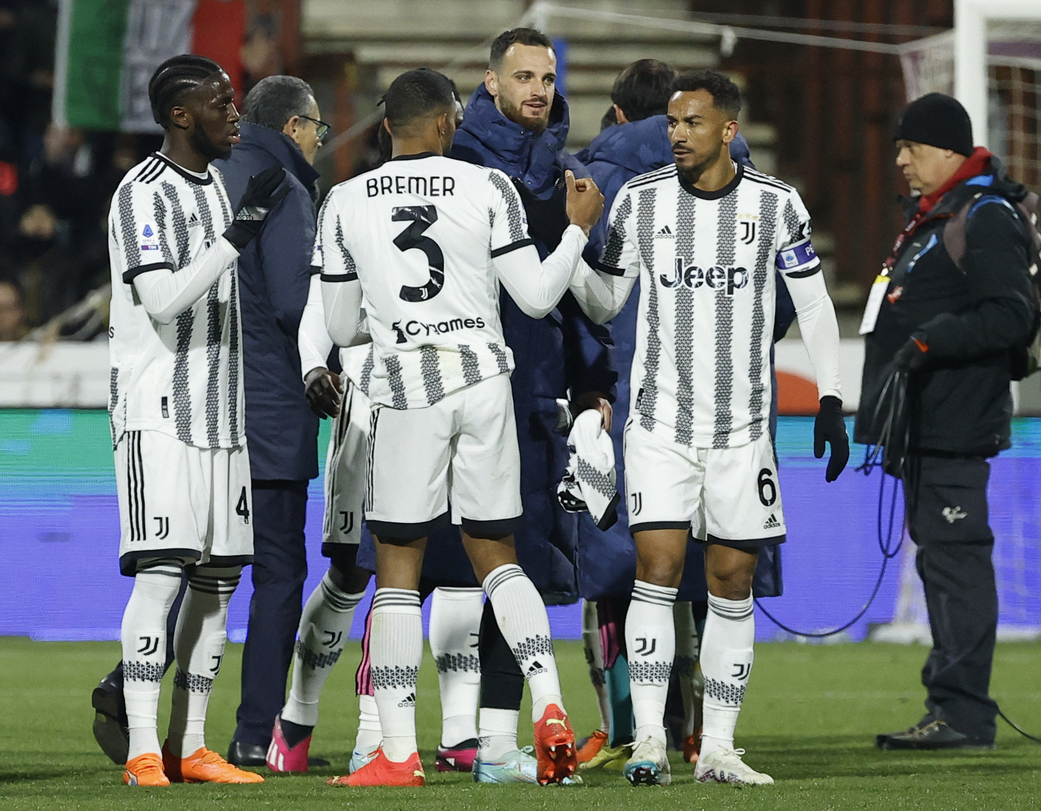 Breaking: Sterling'S Transfer Battle Heats Up—Leverkusen Vs. Juve! - ip4nmw6
