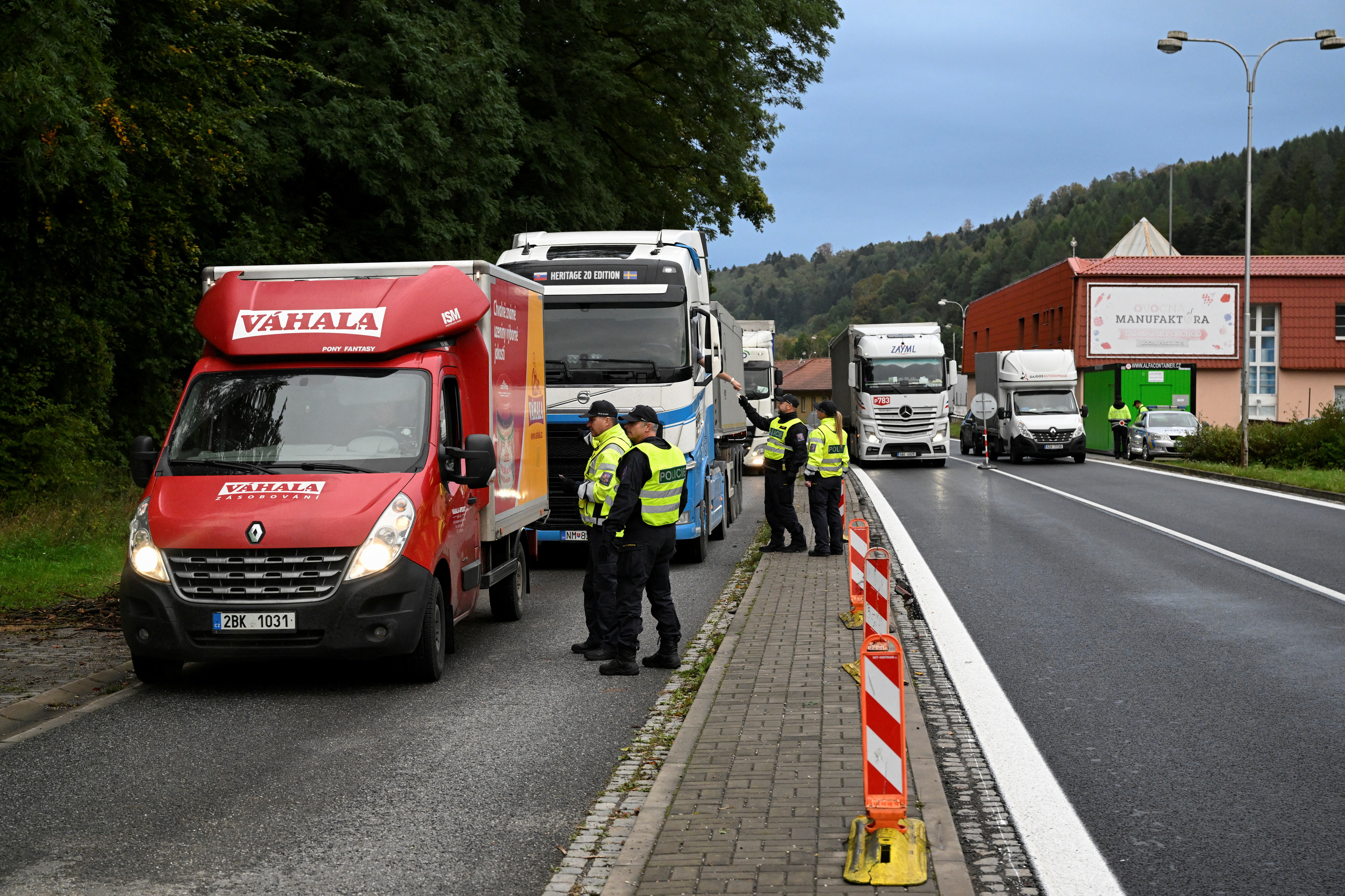 Czech Republic starts temporary checks on the border with Slovakia
