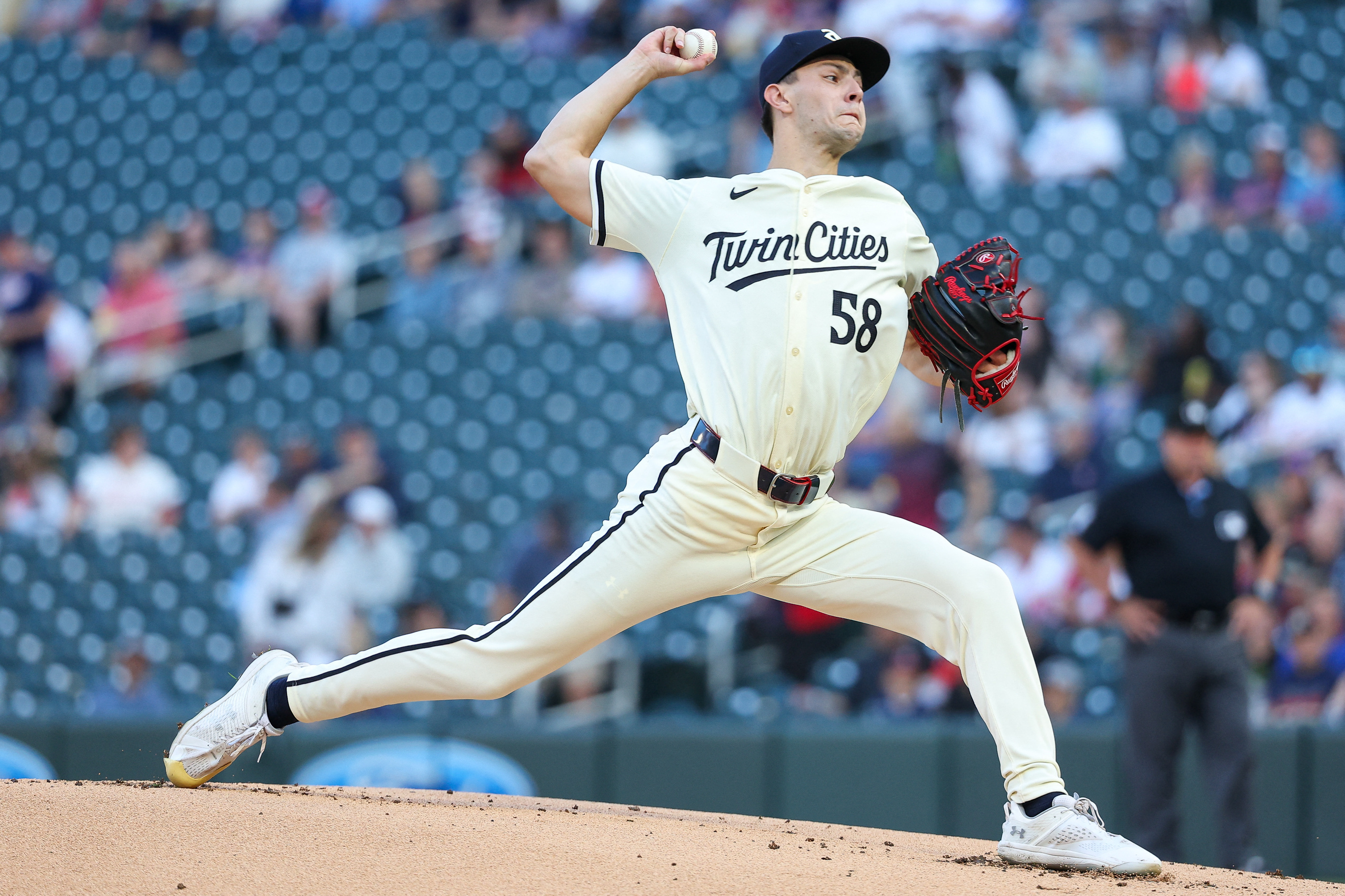 Chris Sale sharp again as Braves sweep Twins | Reuters