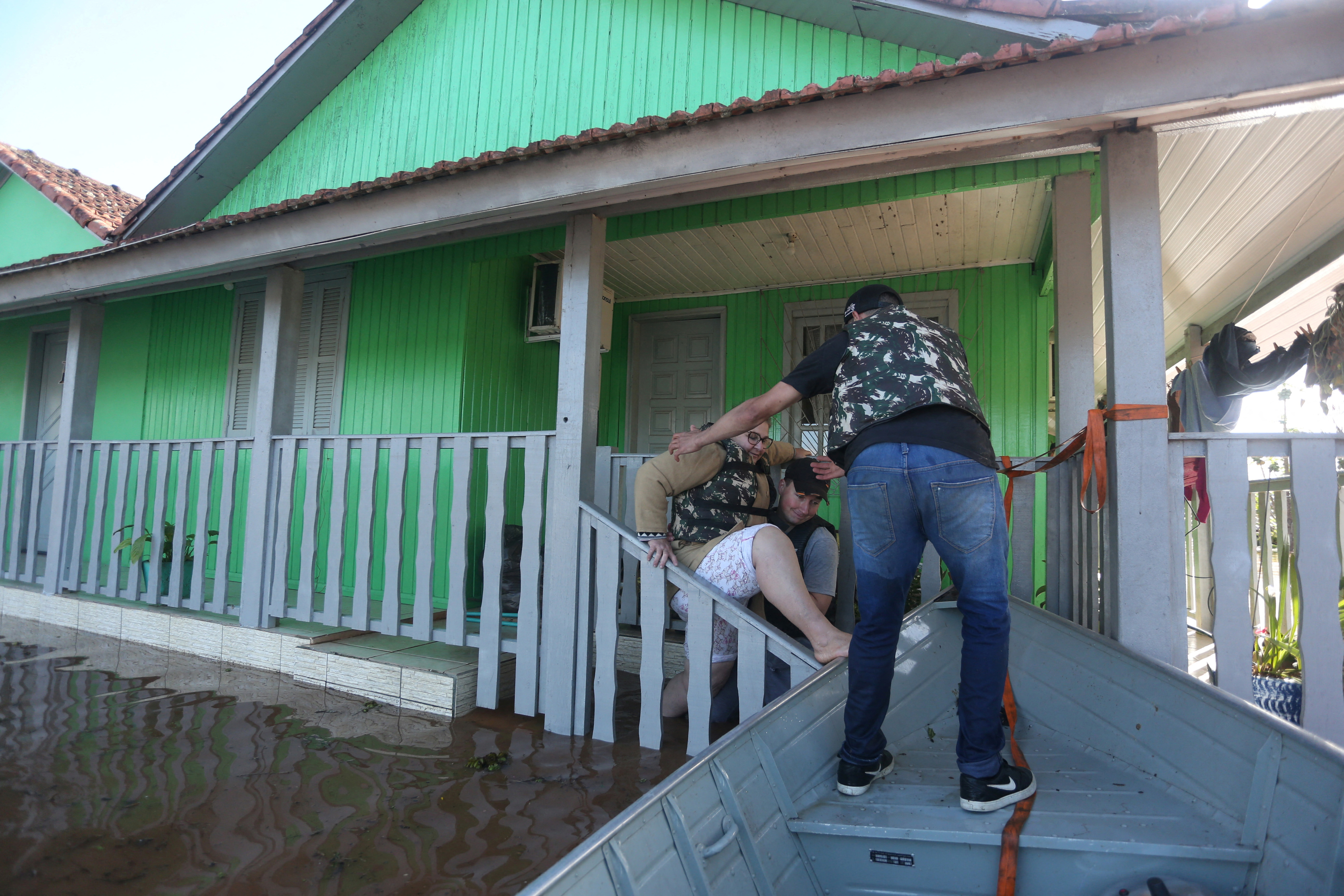 Brazil – Flooding Rivers Displace Thousands in Rondônia – FloodList