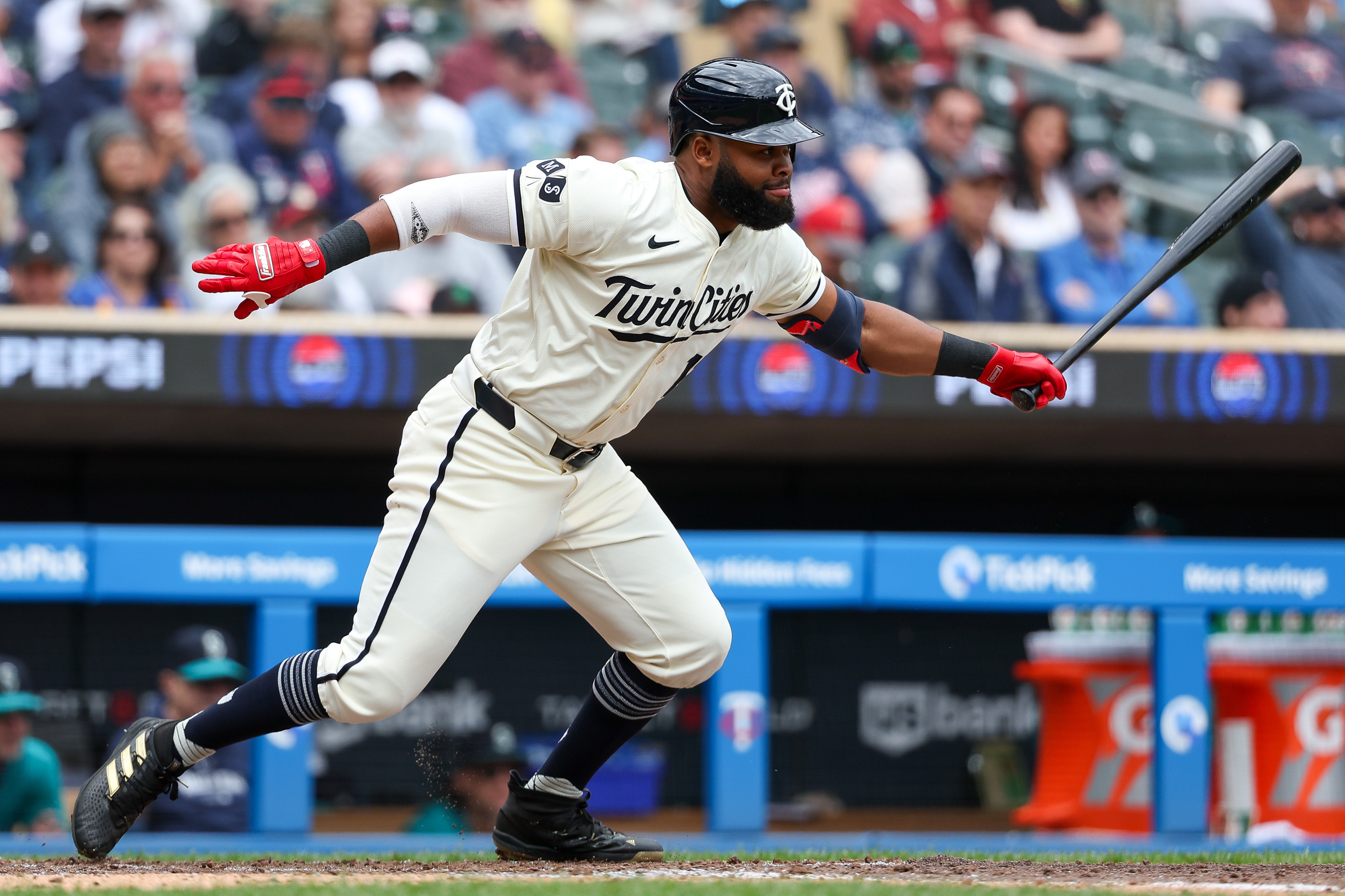 Manuel Margot, Twins blast Mariners 11-1 | Reuters