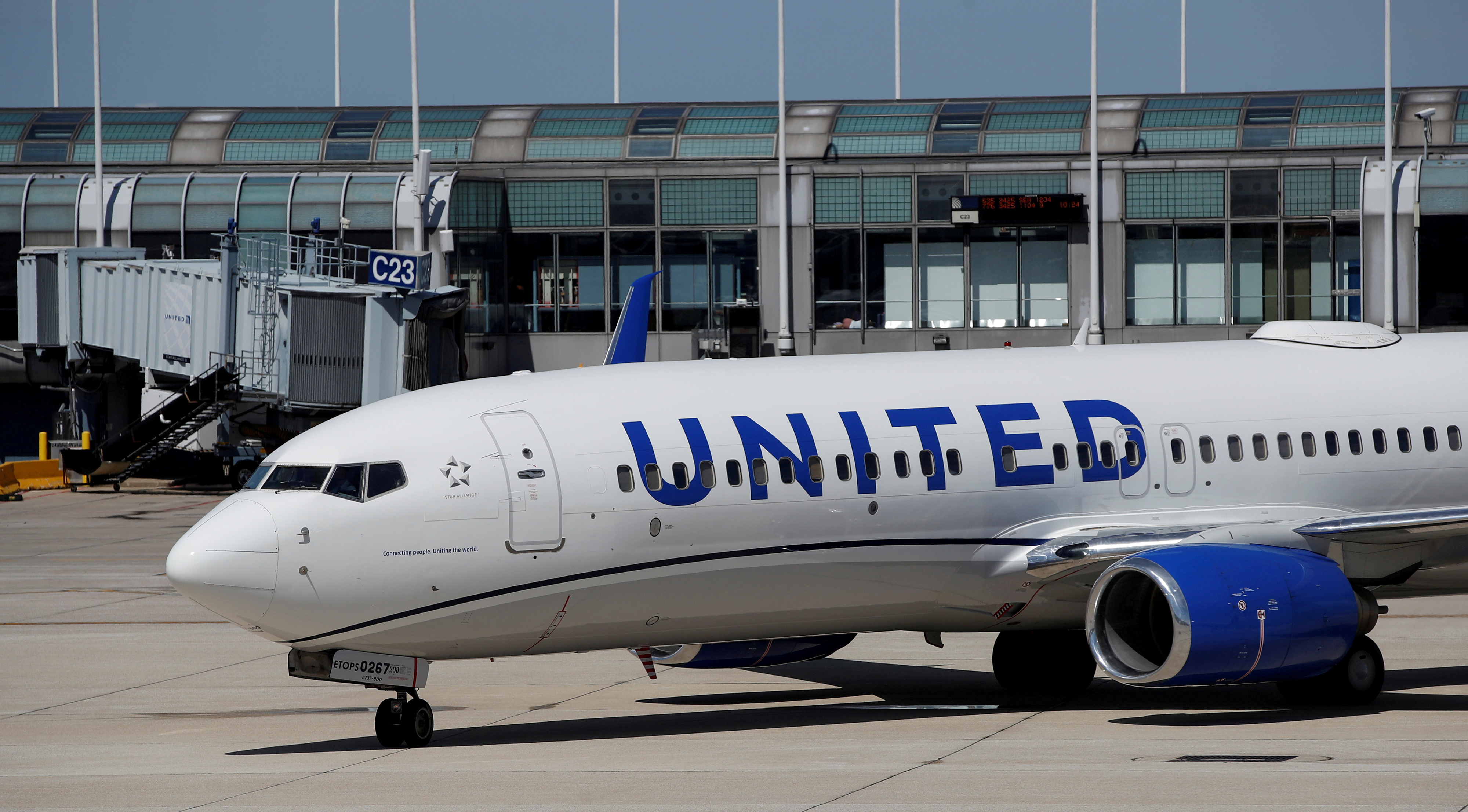 FILE PHOTO: United Airlines first new livery Boeing 737-800 arrives at O'Hare International Airport in Chicago