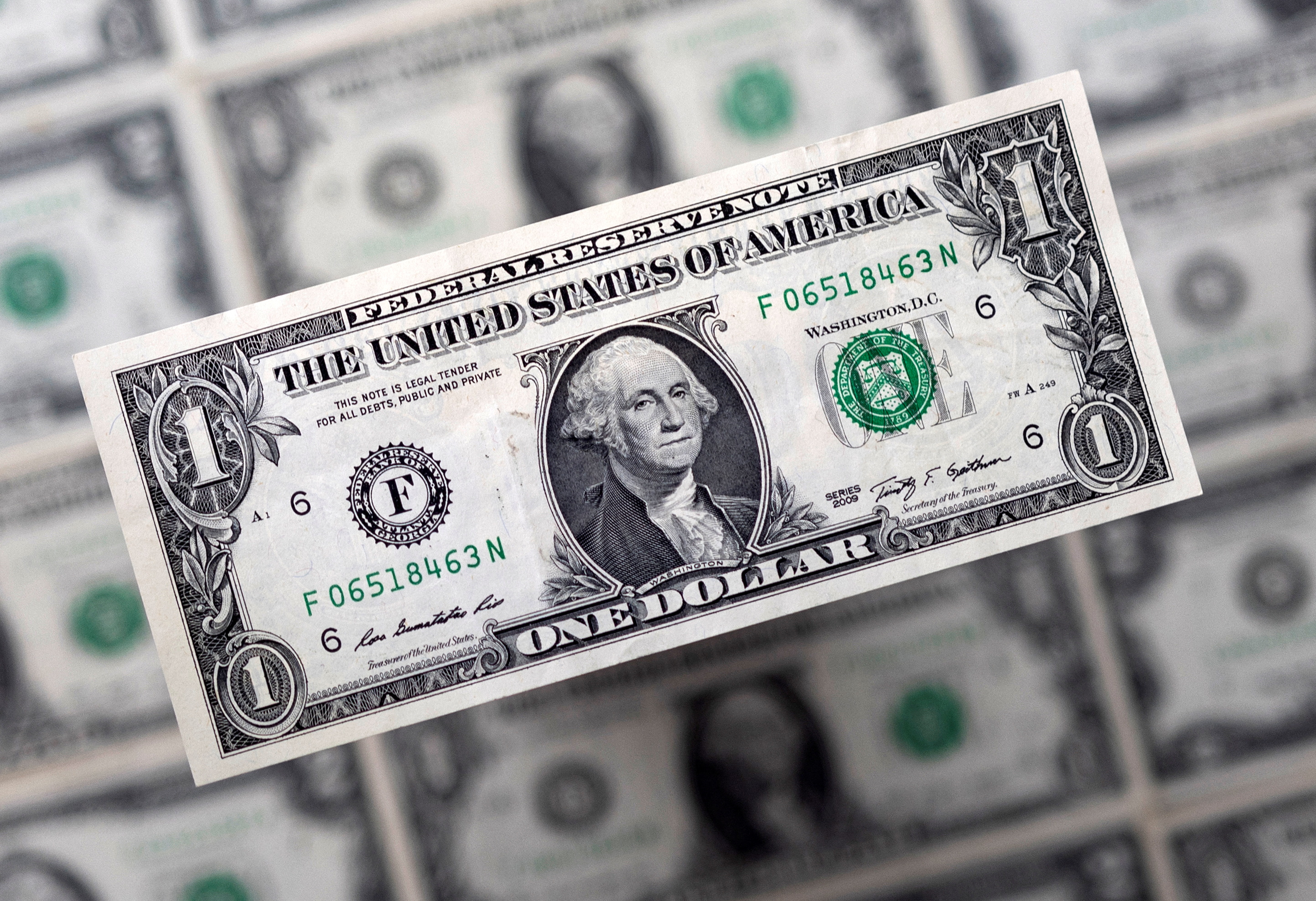 Speculators' net long bets on U.S. dollar edge higher -CFTC, Reuters |  Reuters