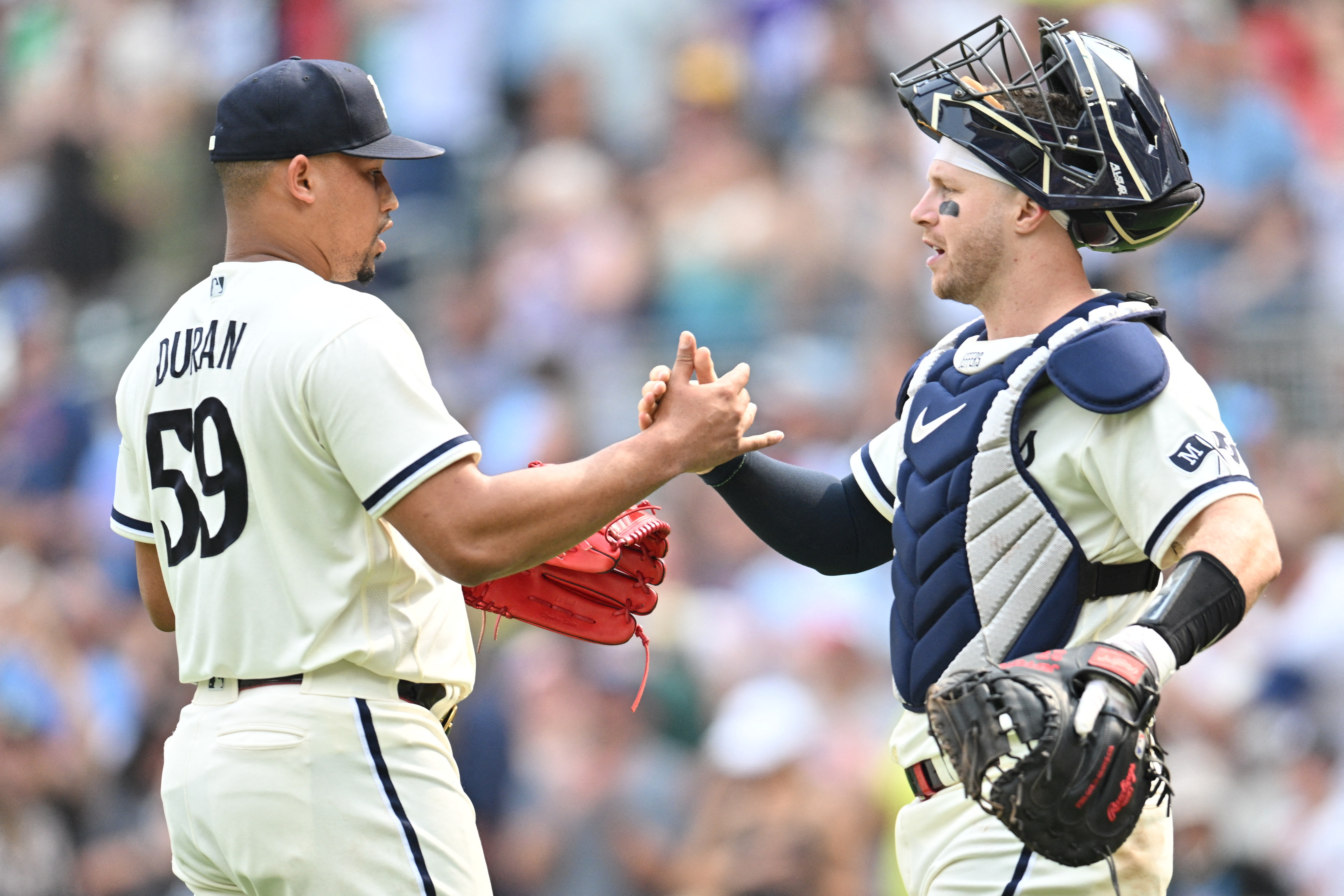 Keuchel has perfect game broken up in 7th as Twins beat Pirates 2