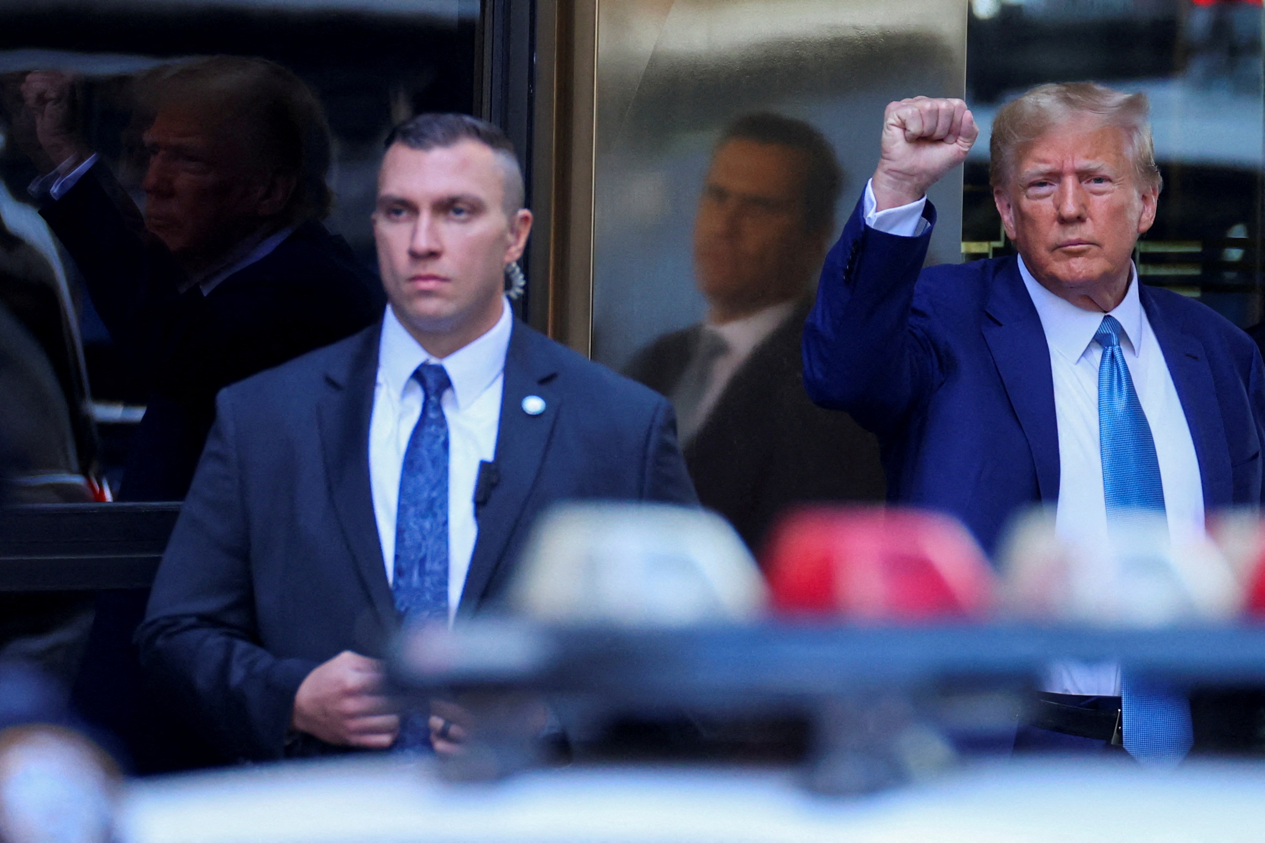 Donald Trump turns up at New York fraud trial, complains it distracts ...
