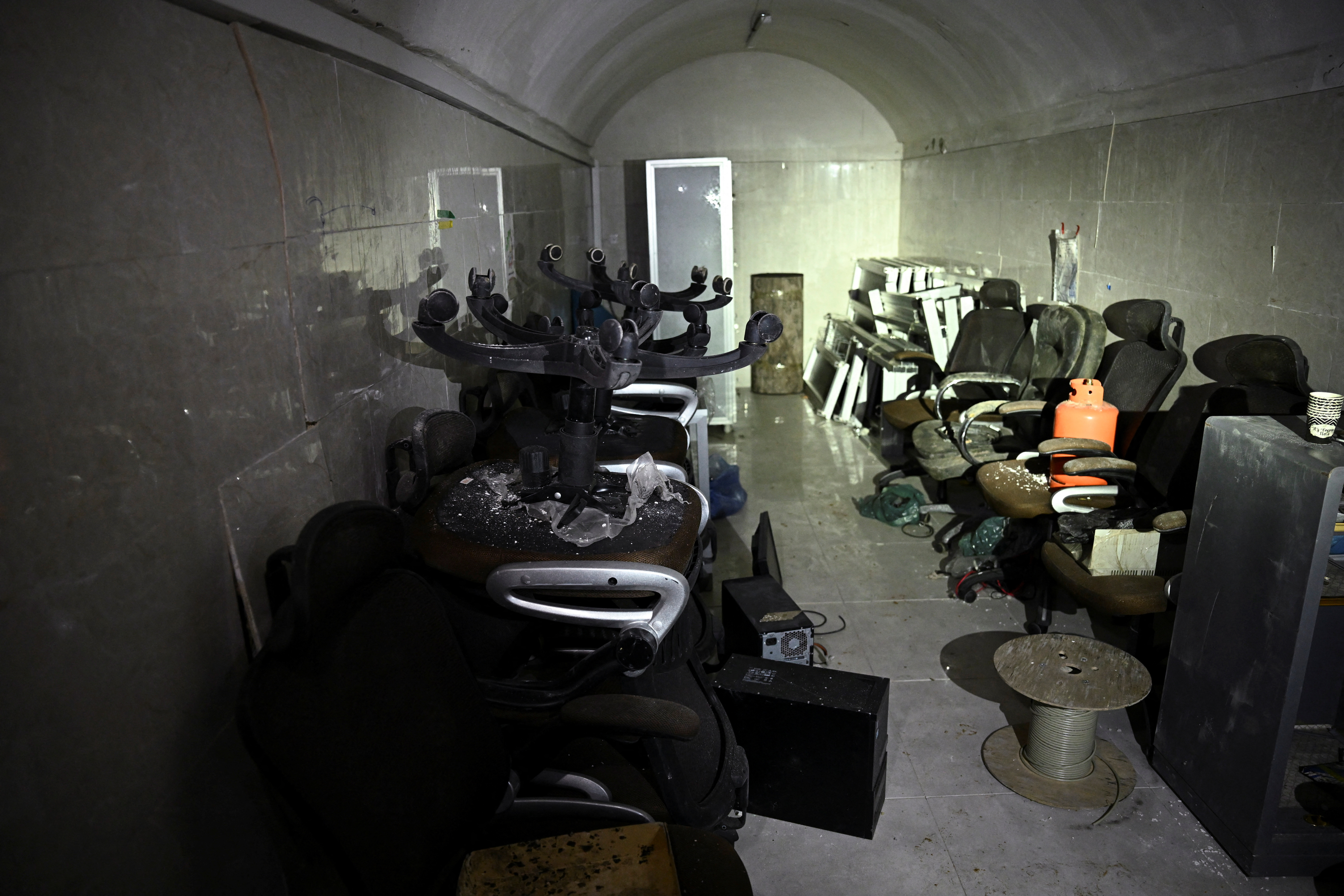 Luxurious room, high-tech commuter room, Israel now finds Hamas tunnel under UN office