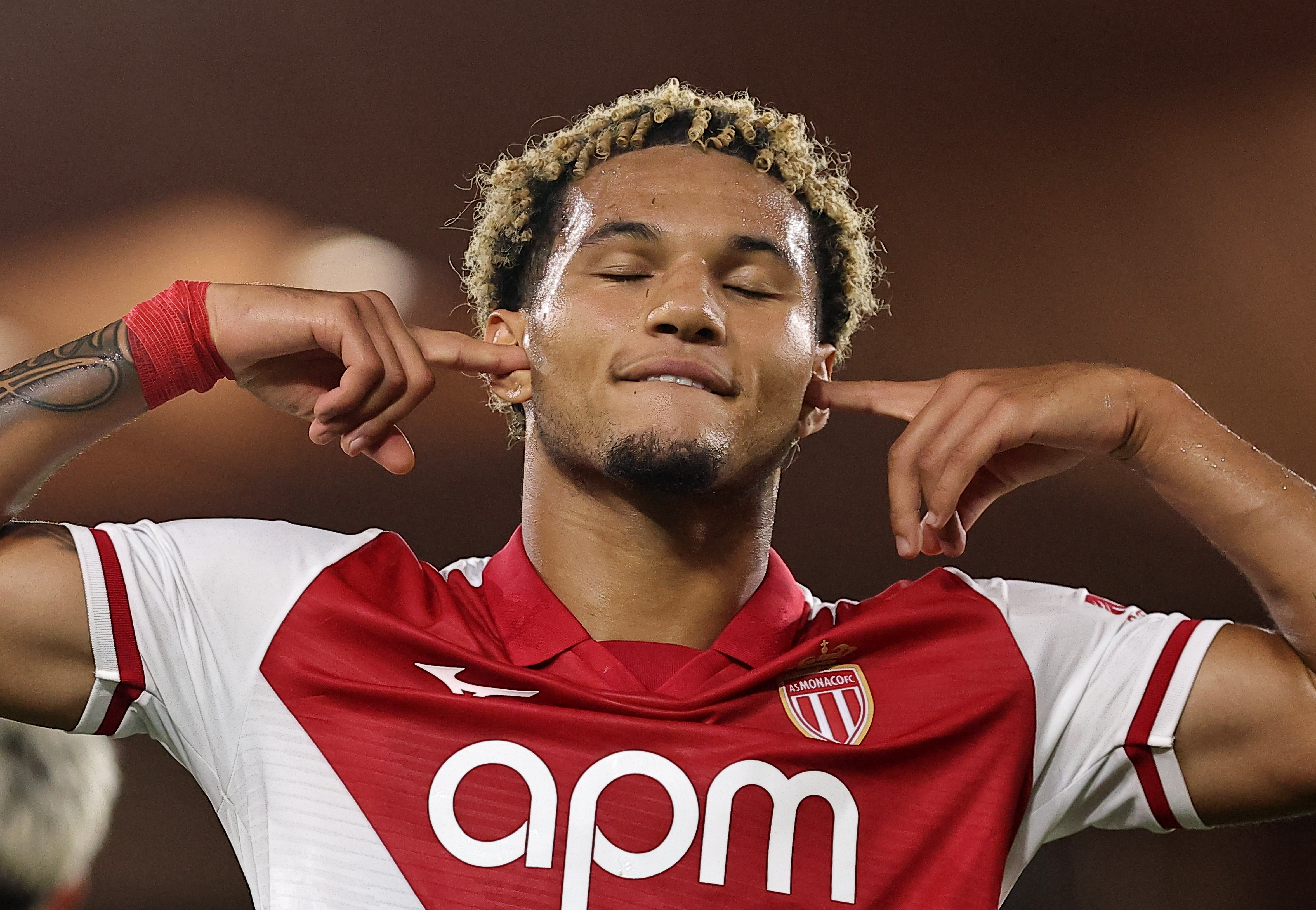 Brunner double sends Monaco top of Ligue 1 after 2-0 win over Marseille |  Reuters