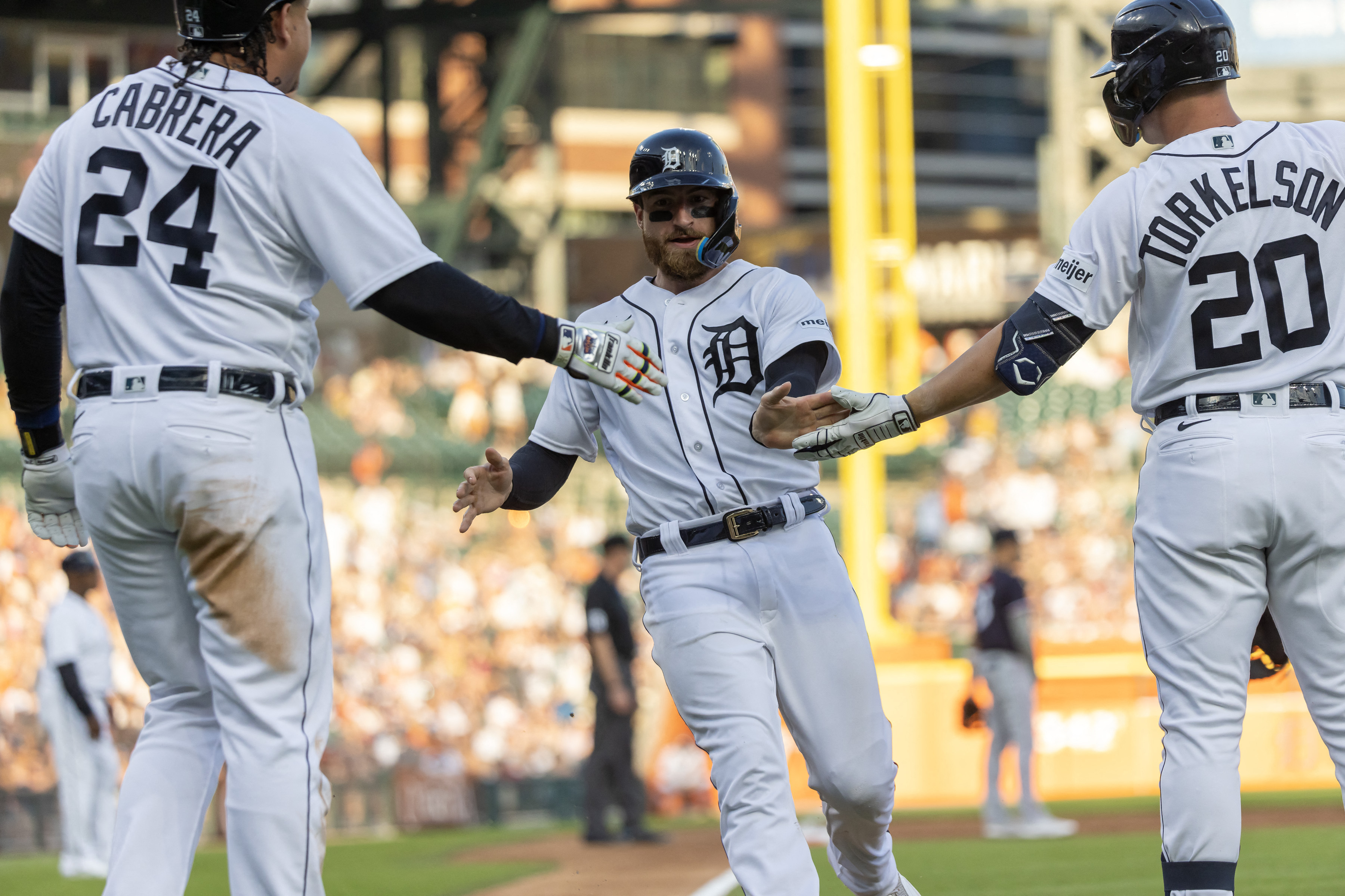 Tigers fend off Twins, 3-2