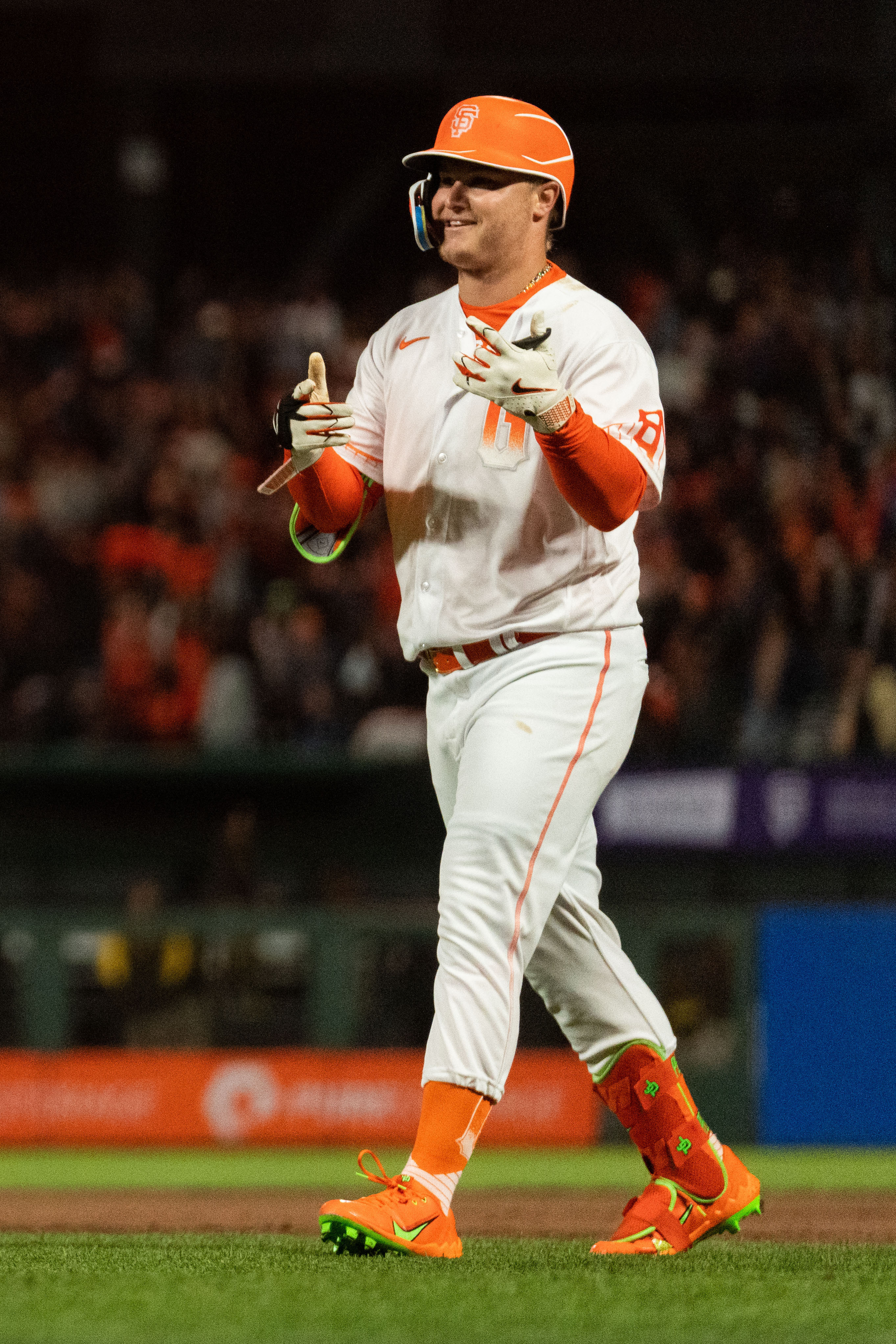 SF Giants win NINTH straight as Joc Pederson 'walks' off Padres