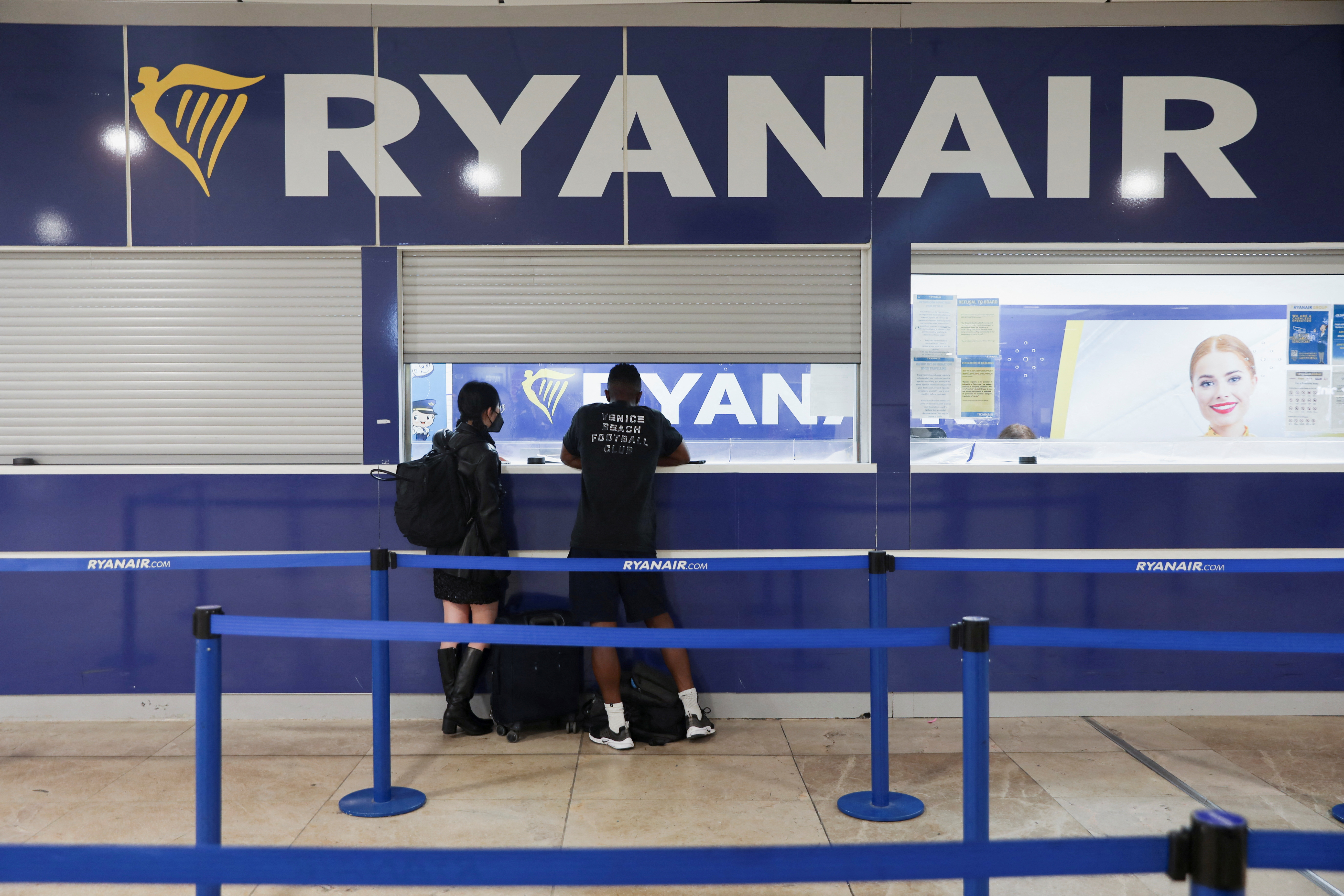 Flygplatsstörningar väntas när Ryanairs kabinpersonal strejkar i Spanien