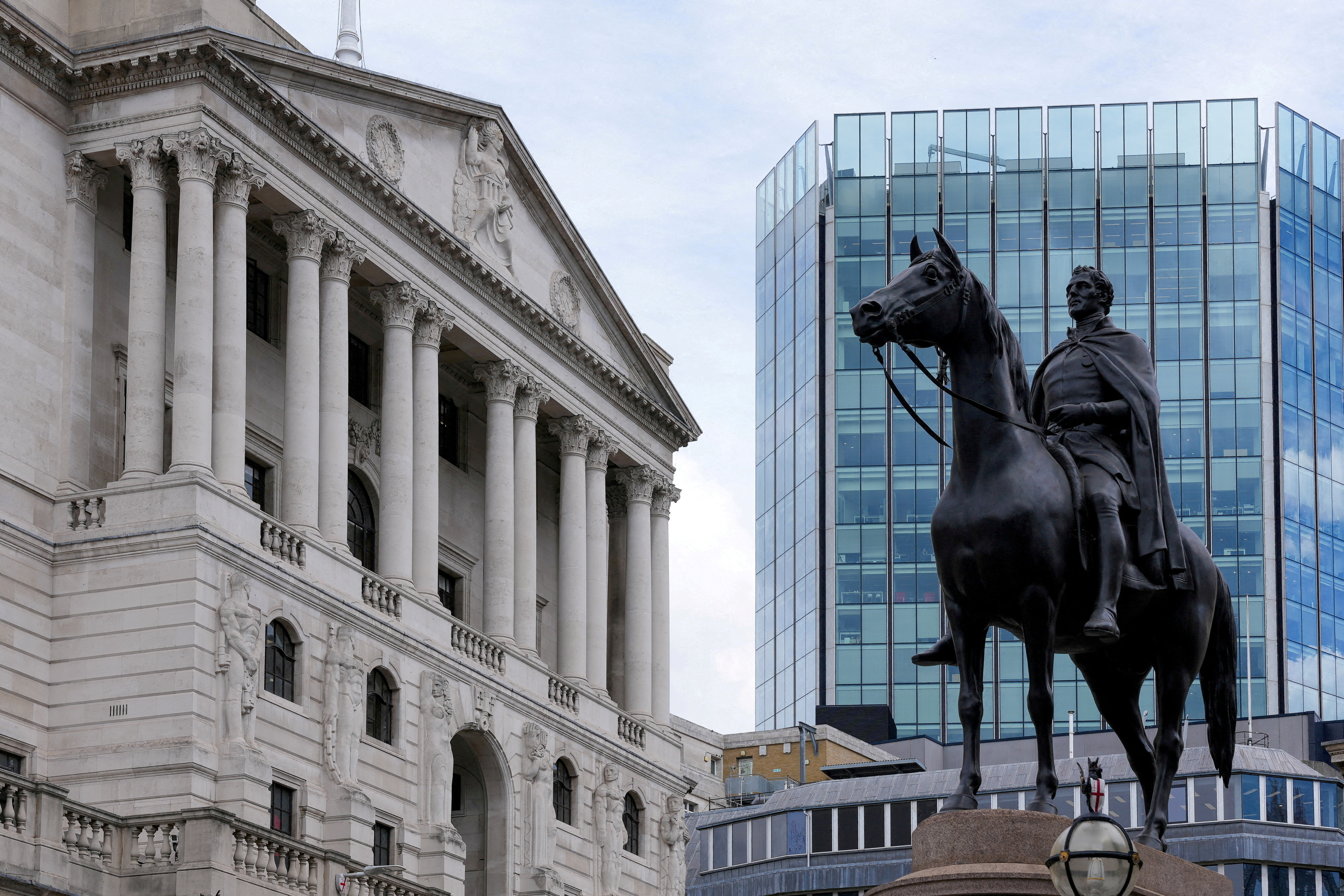 Bank of England rises interest rate to 1.75% as inflation hits 13%