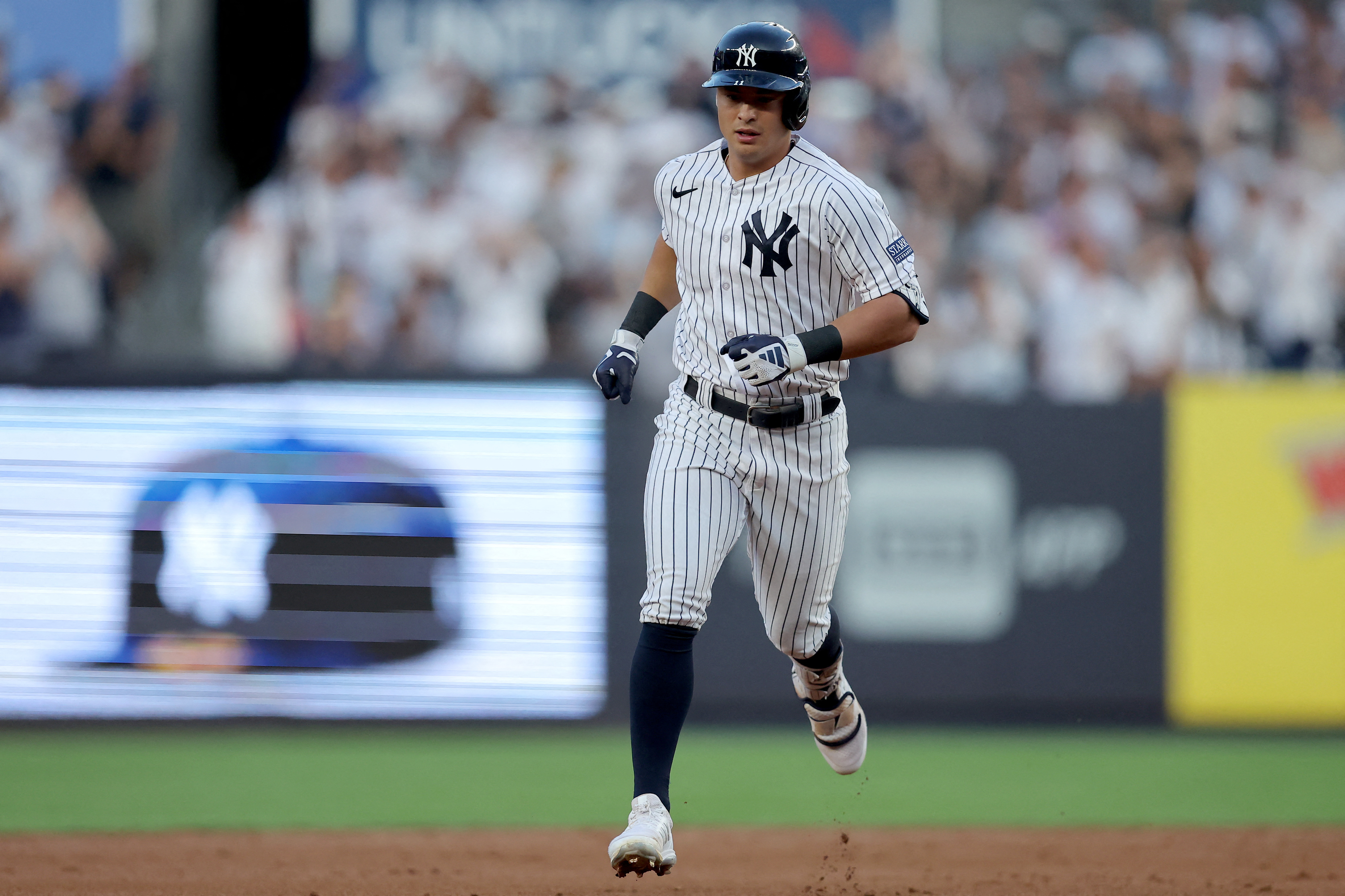 Aaron Judge walks off the Rays with an RBI to secure the Yankees