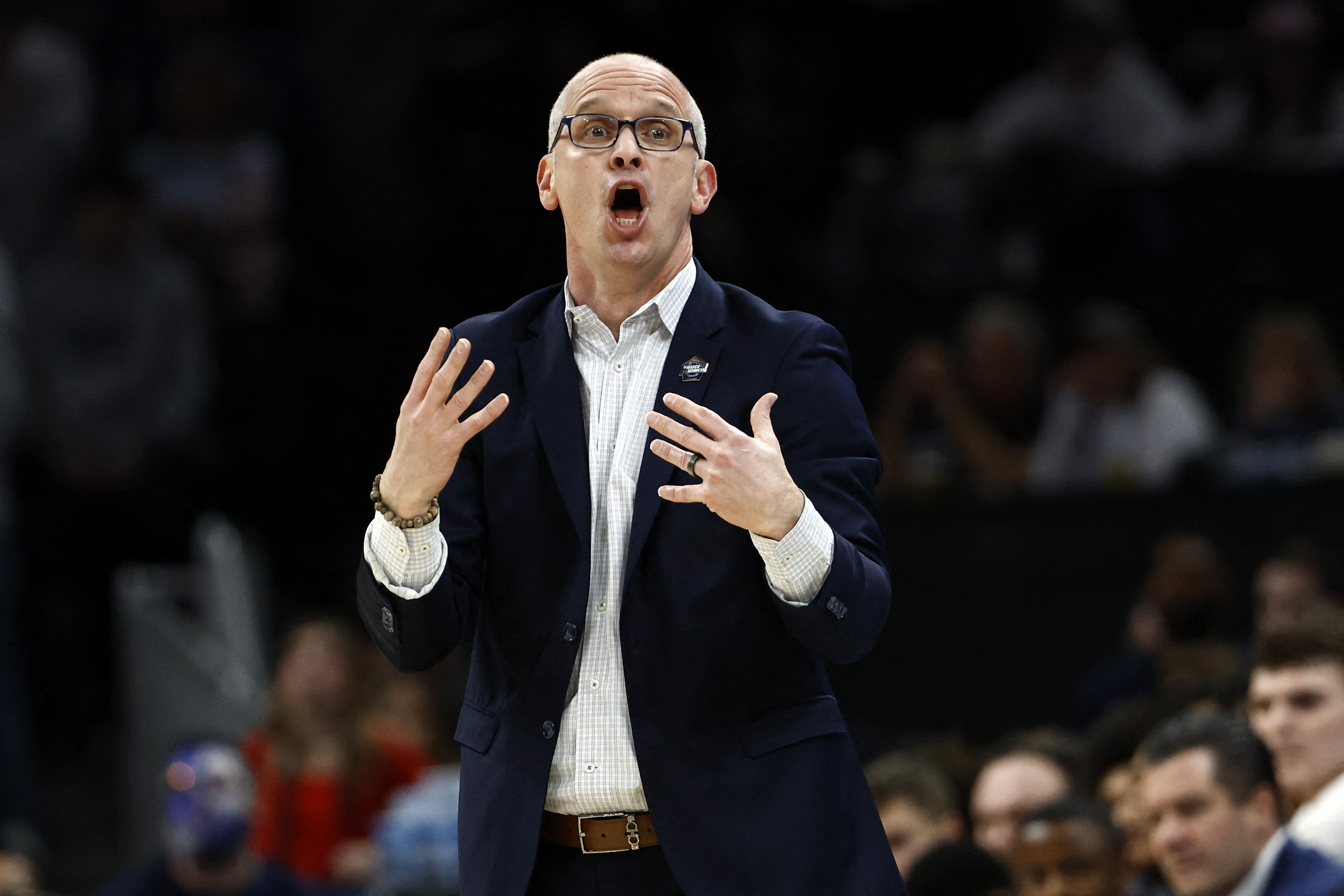 Defending champ UConn dominates Illinois, back in Final Four | Reuters