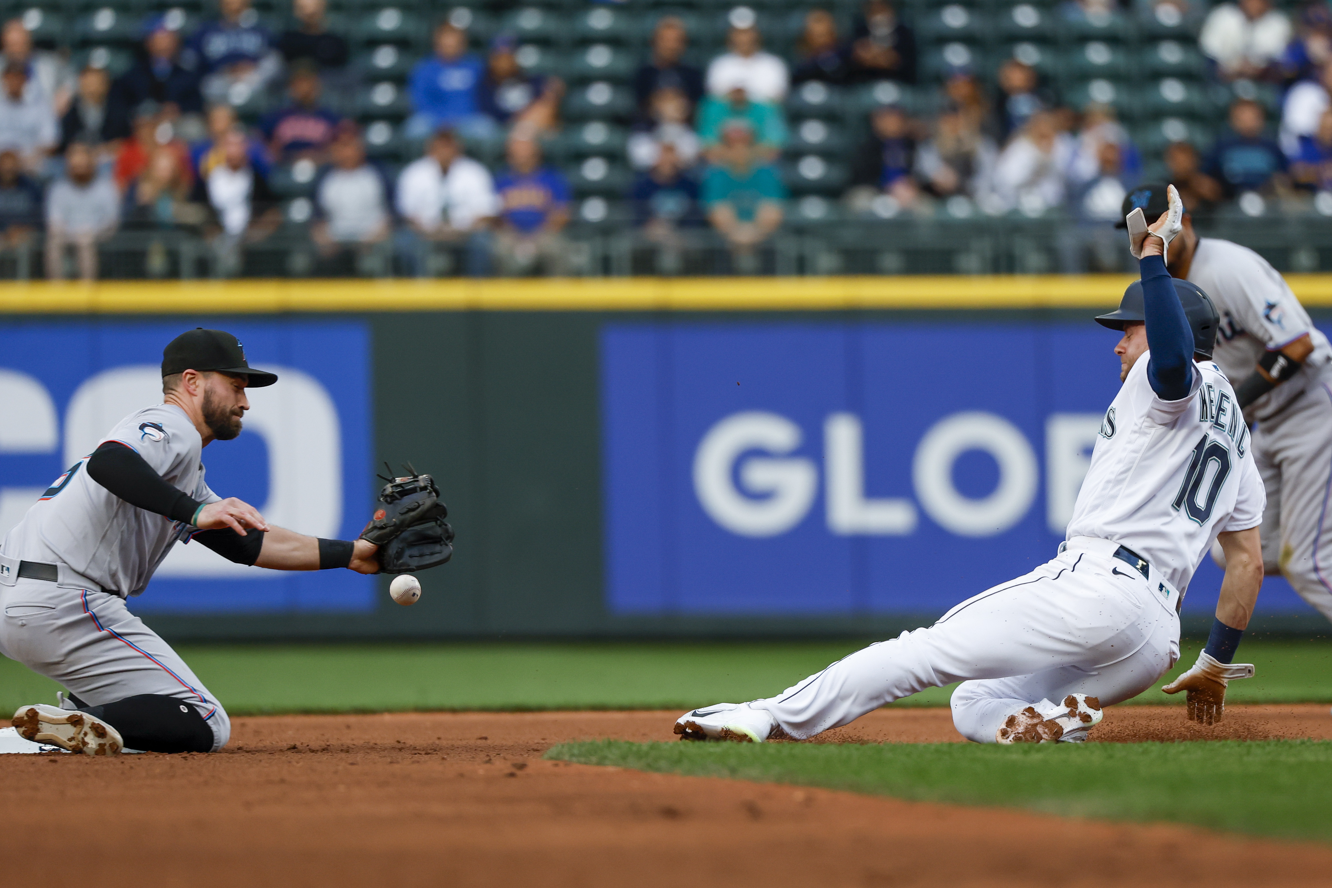 George Kirby, Mike Ford lead Mariners past Marlins