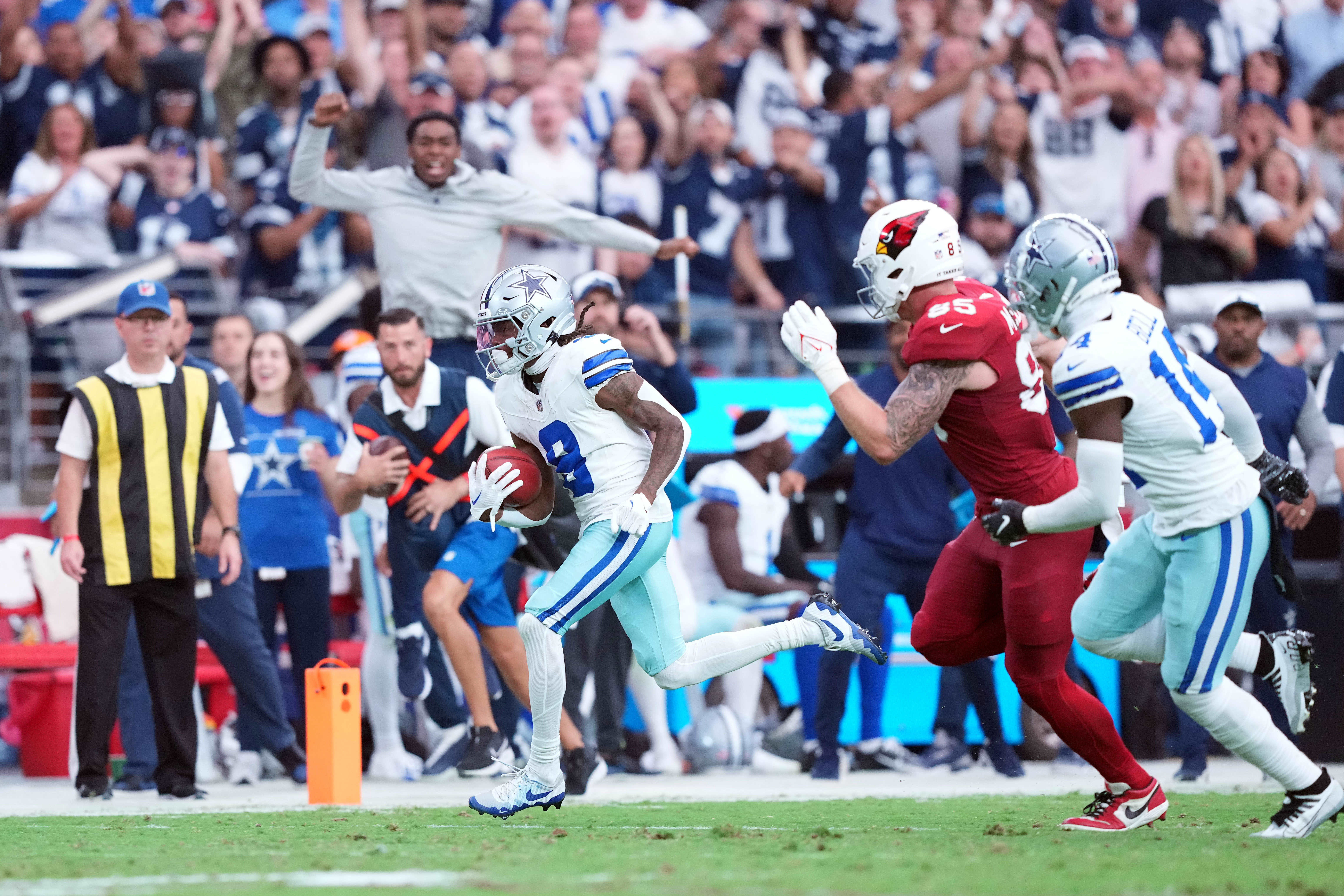 NFL: New England Patriots at Dallas Cowboys, Fieldlevel