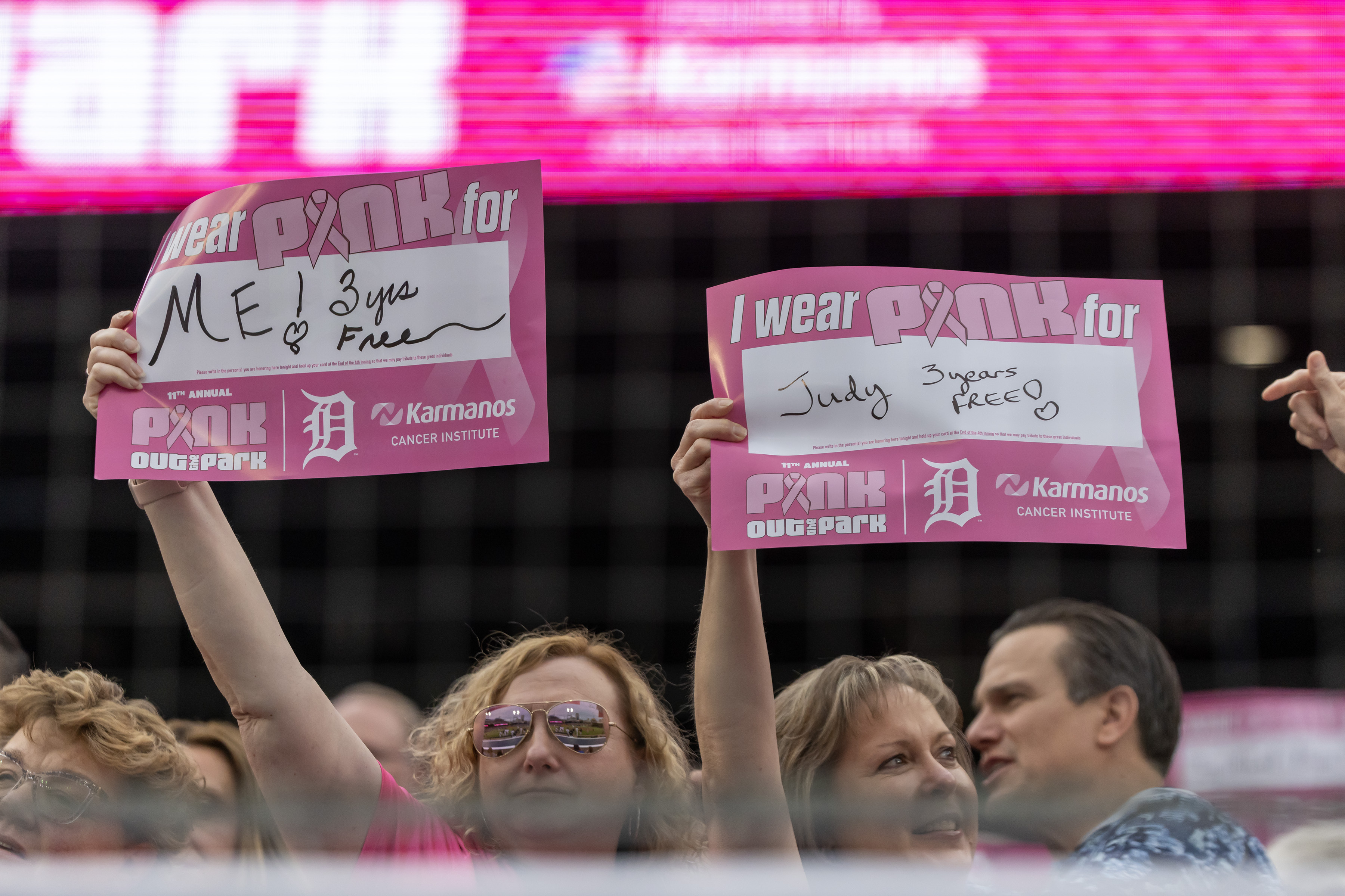 DETROIT TIGERS PINK BREAST CANCER AWARENESS T-SHIRT, NEW, FREE