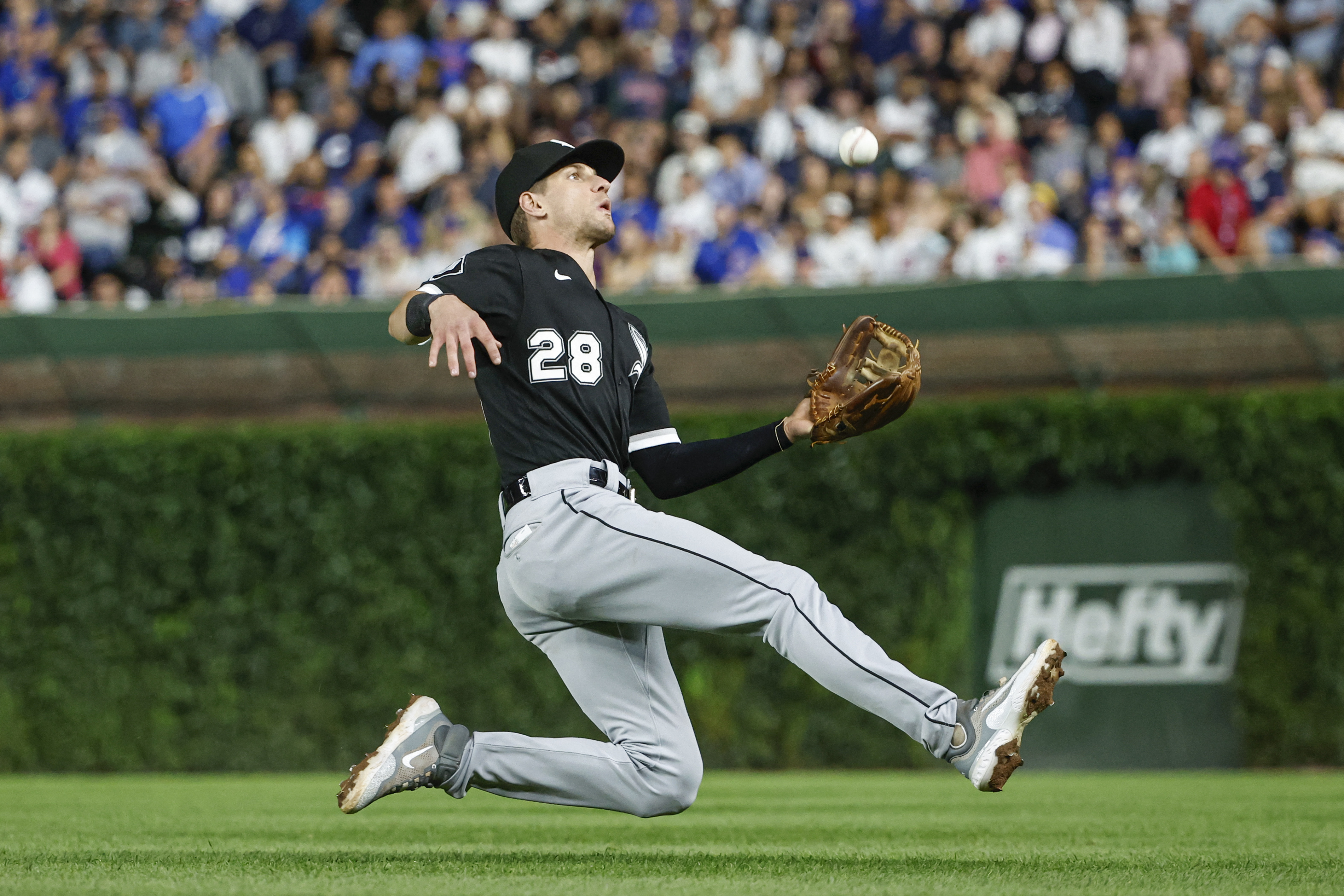 Chicago Crosstown Classic: Luis Robert Jr. delivers game-winning homer as  White Sox beat Cubs - Chicago Sun-Times