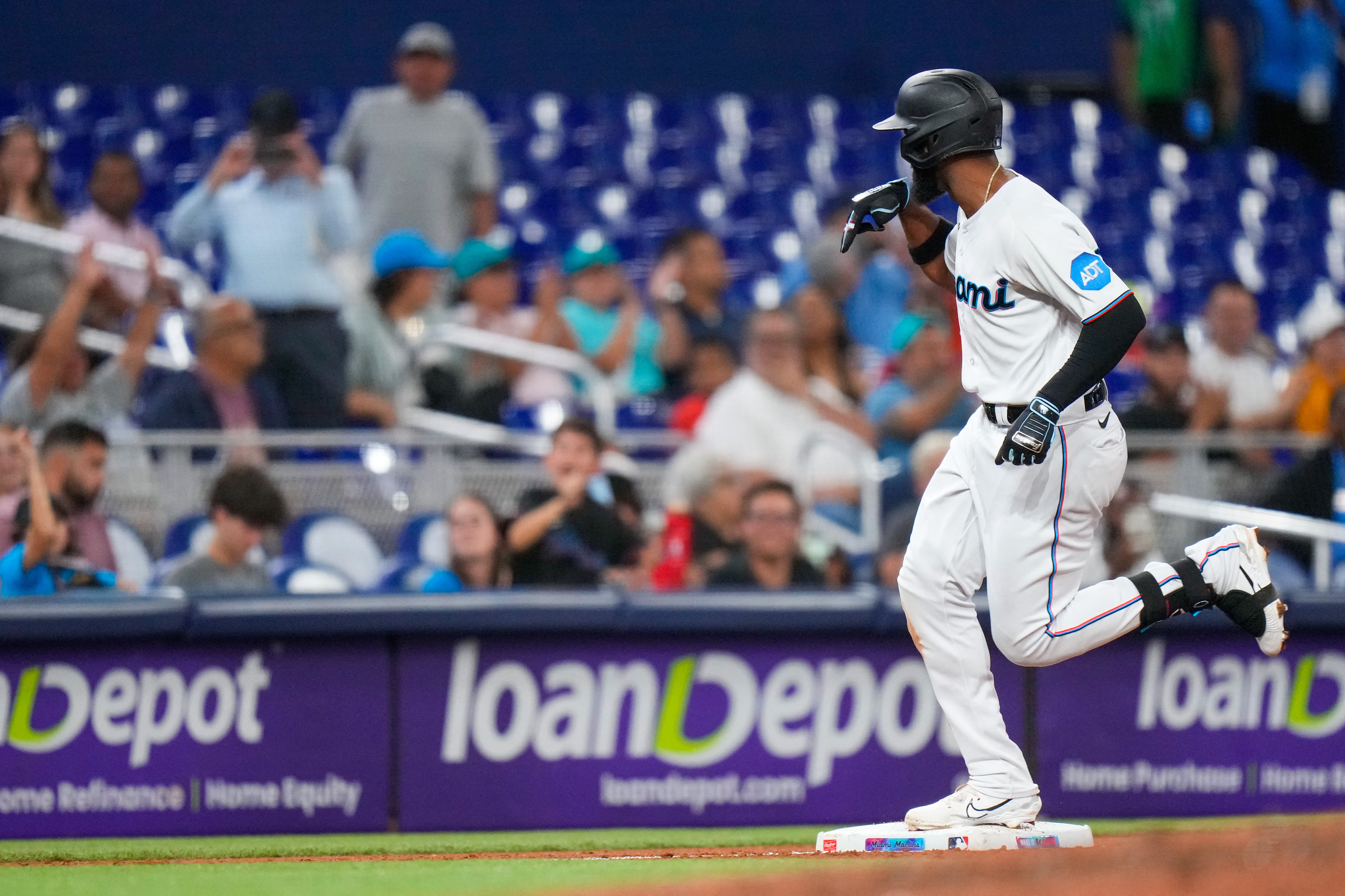 Luis Arraez, Marlins pound their way past Royals