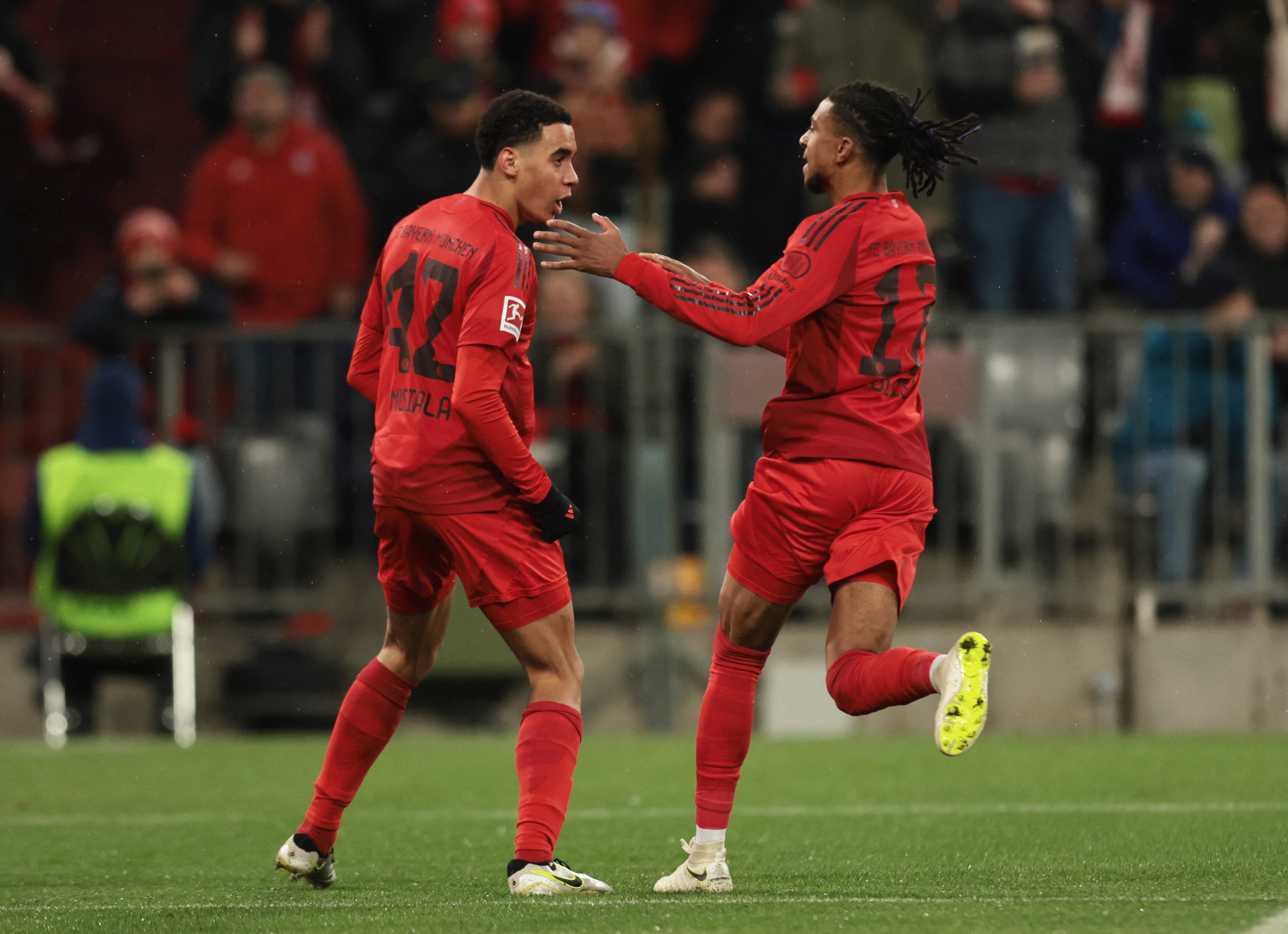 ヴァイマールの聖なる政治的精神 : ドイツ・ナショナリズムとプロテスタンティズム ヴァイマールの聖なる政治的精神 ドイツ・ナショナリズムと