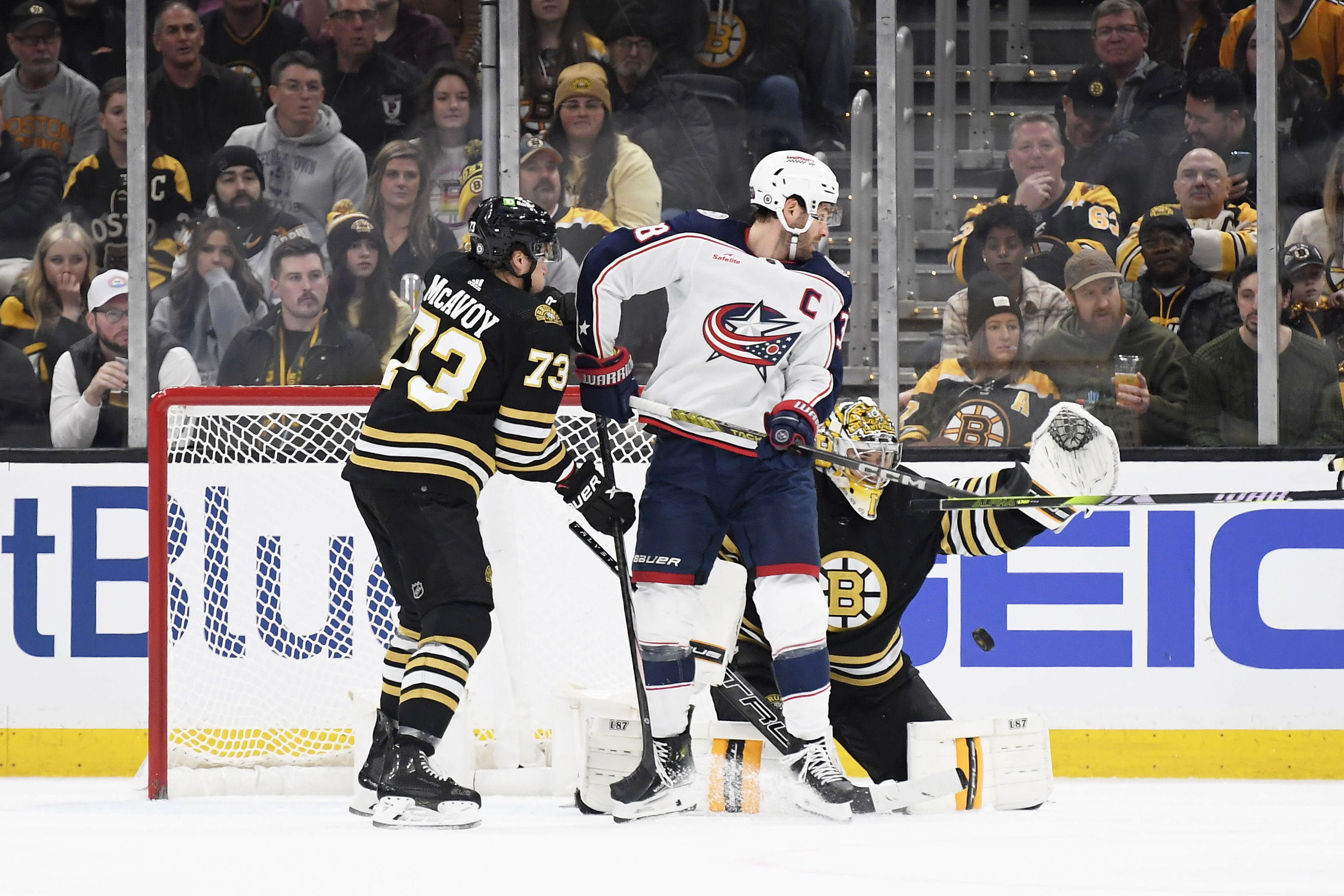 Brad Marchand nabs hat trick to send Bruins past Jackets | Reuters