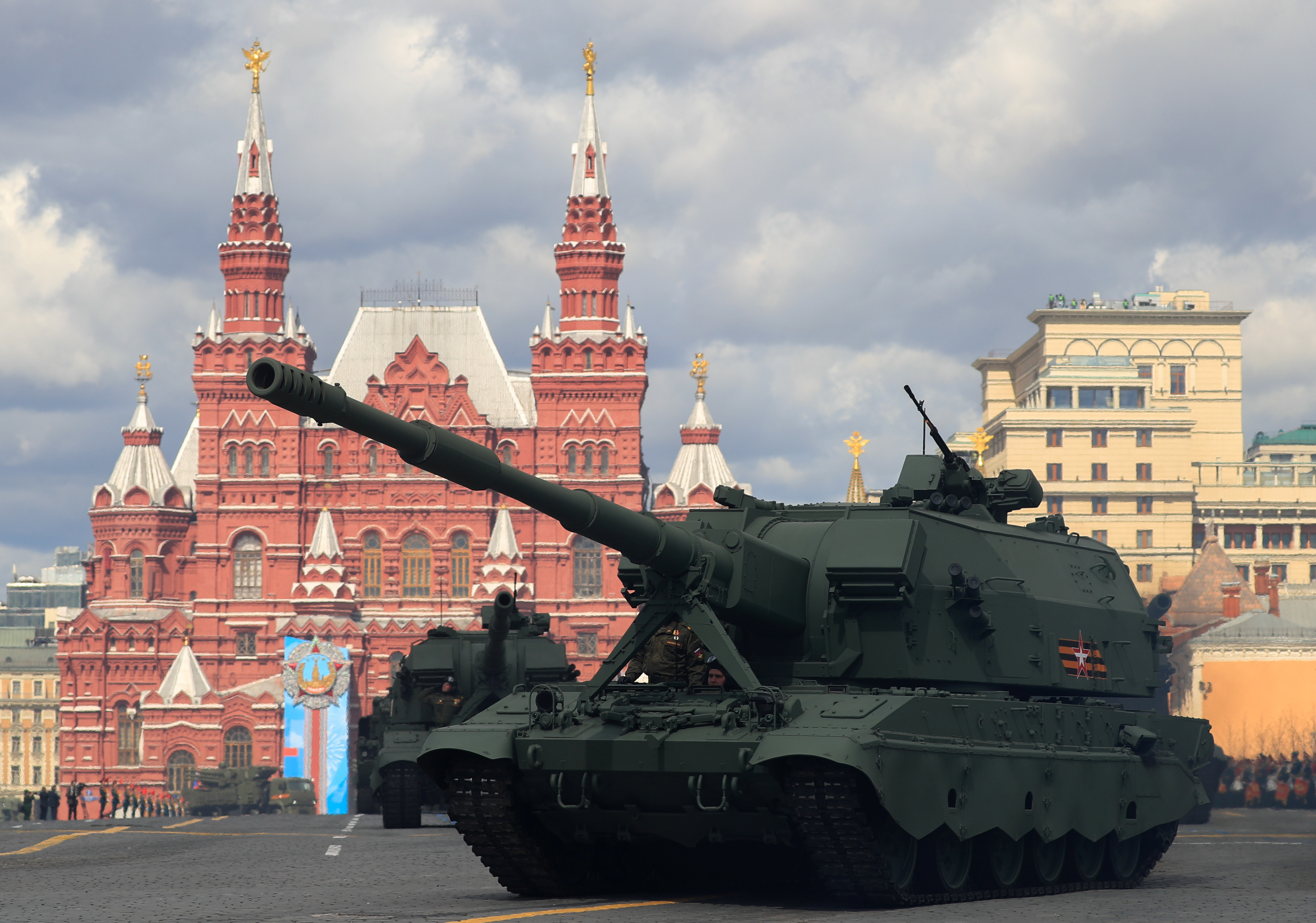 訂正 ロシア、最新鋭自走砲を対ウクライナ戦線に配備へ＝国営企業 