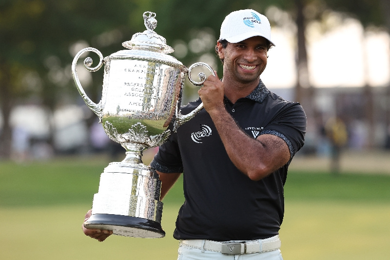Golf: Soggy Augusta boosts McIlroy's bid for elusive Green Jacket